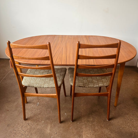 DANISH TEAK ROUND TO OVAL DINING TABLE