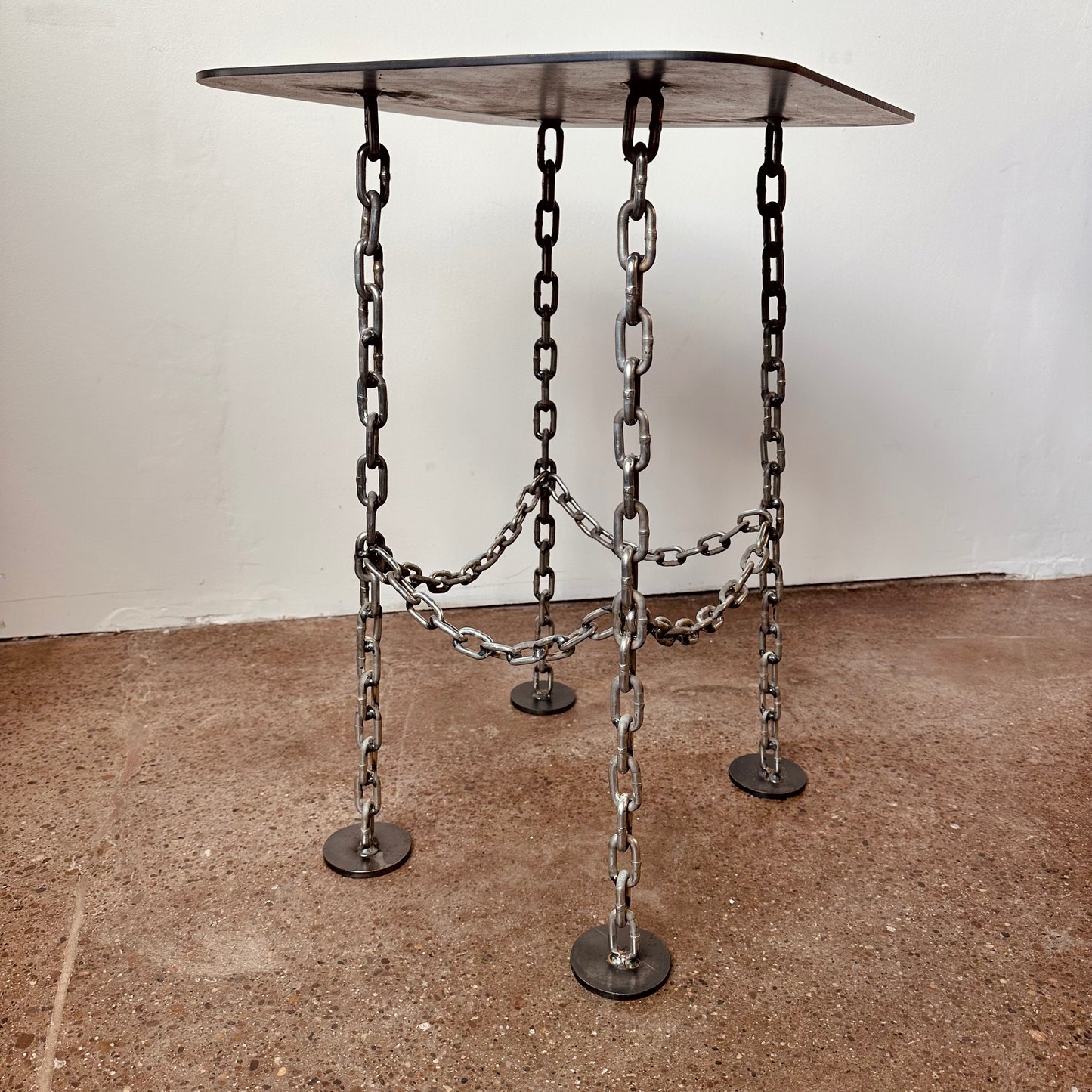 BRUTALIST CHAIN LINK STEEL SIDE TABLE