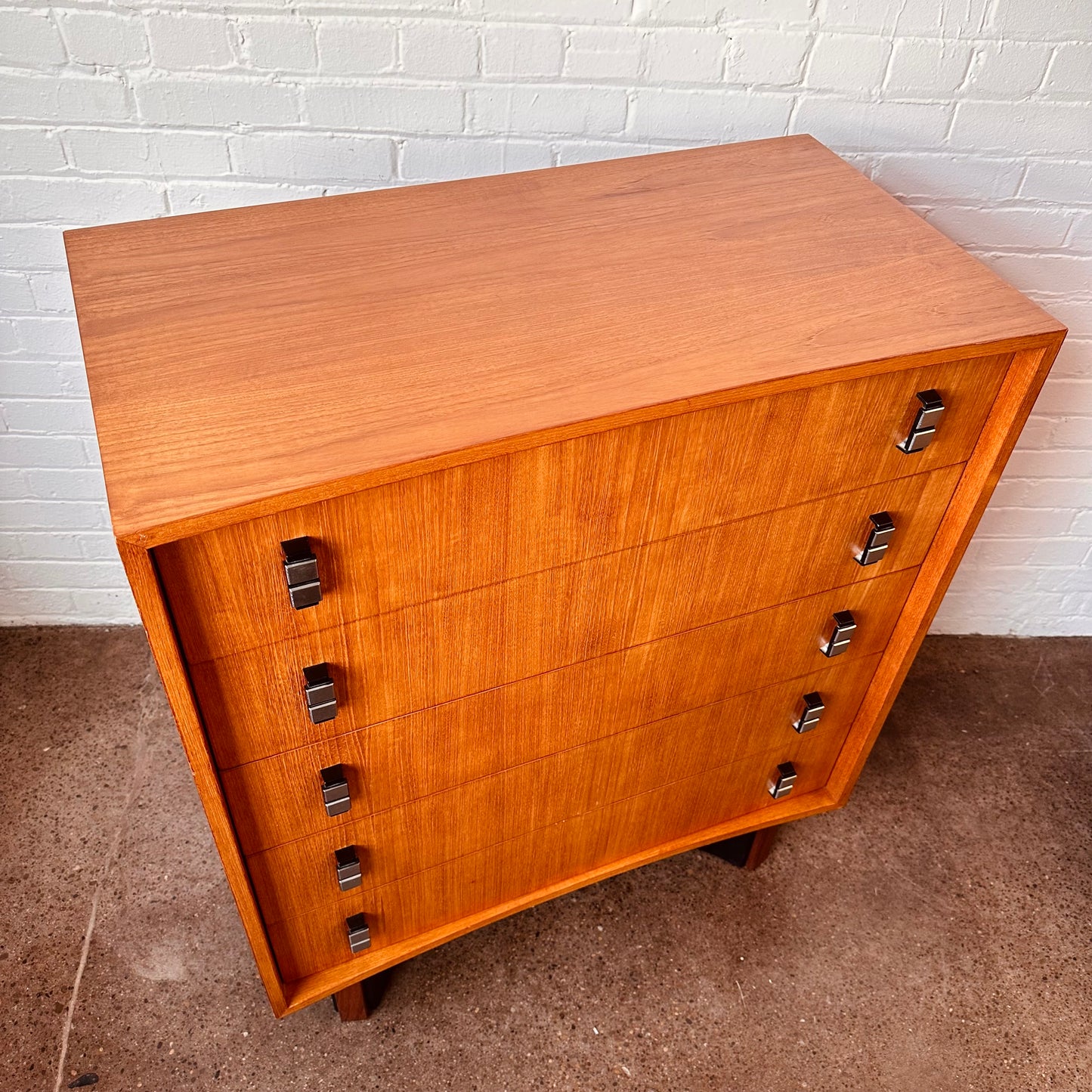 RS ASSOCIATES TEAK 5-DRAWER DRESSER