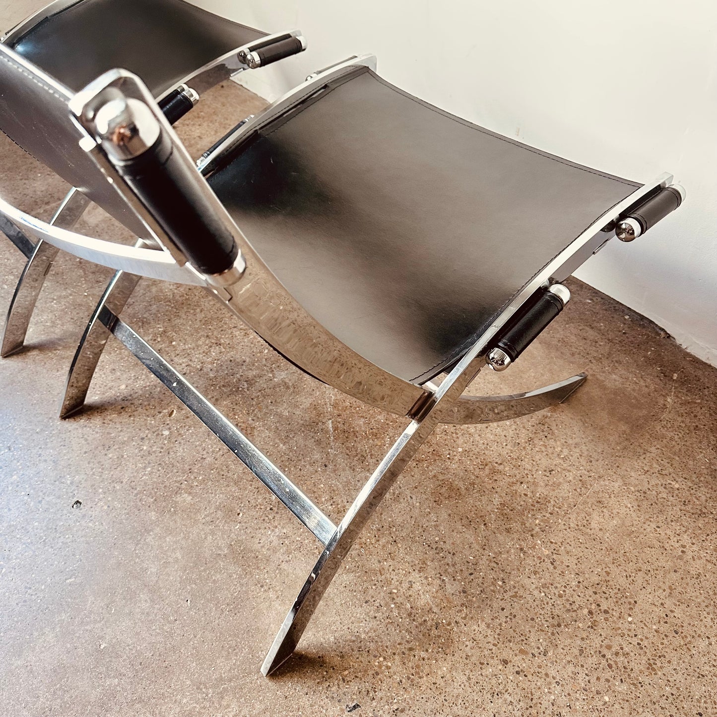 LEATHER SCISSOR CHAIRS BY ANTONIO CITTERIO FOR FLEXFORM