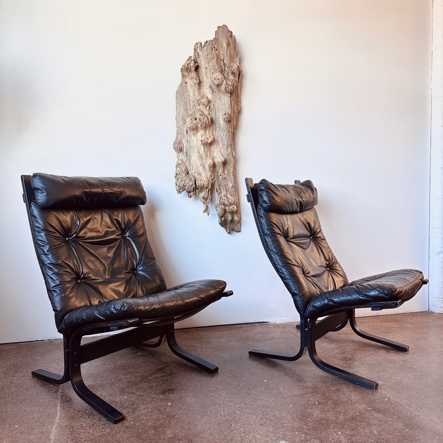 INGAR RELLING BLACK LEATHER HIGHBACK CHAIR FOR WESTNOFA