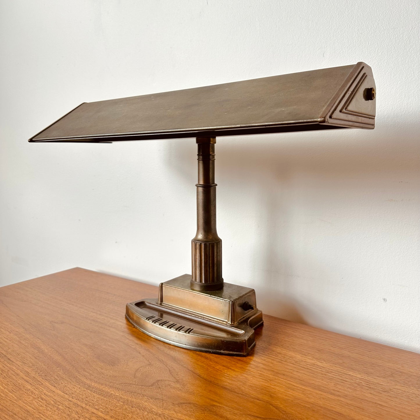 VINTAGE BRASS PIANO BANKER’S LAMP