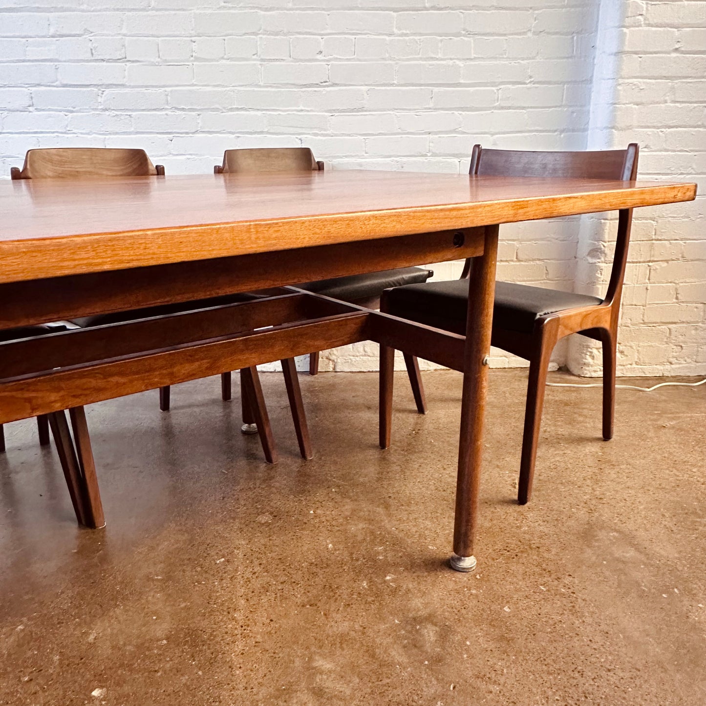 MCM DINING/CONFERENCE TABLE BY JENS RISOM