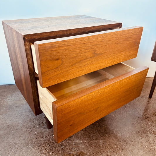 MERTON GERSHUN FOR AMERICAN OF MARTINSVILLE DANIA NIGHTSTAND