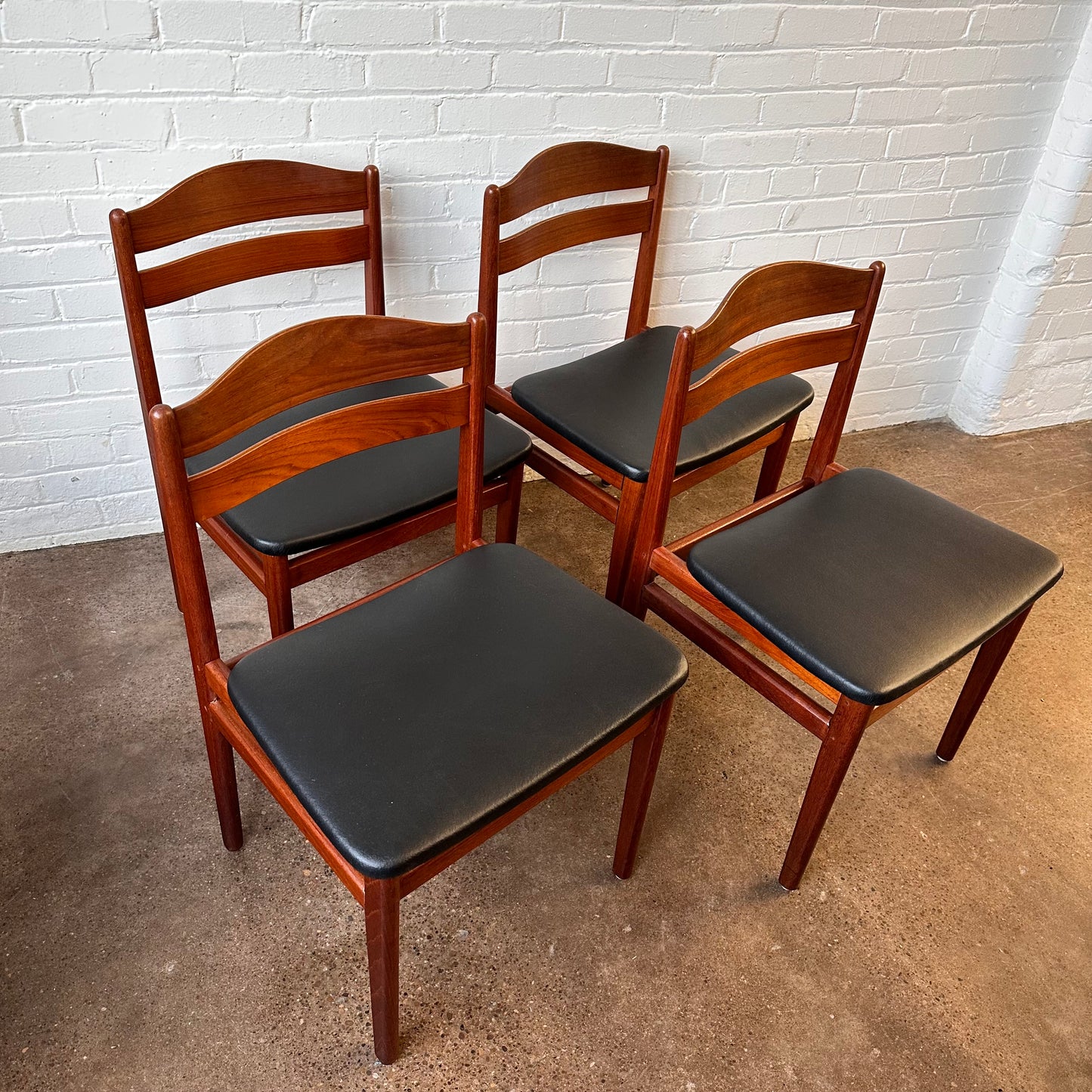 1960S BOLTINGE STOLEFABRIK DANISH TEAK DINING CHAIRS, SET OF 4