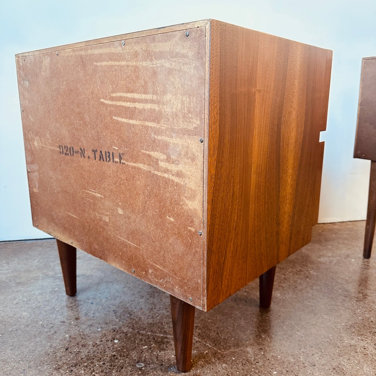 MERTON GERSHUN FOR AMERICAN OF MARTINSVILLE DANIA NIGHTSTAND