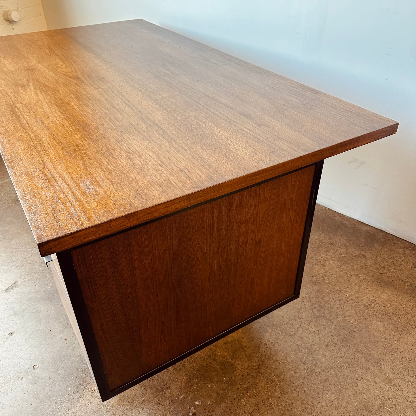 EARLY ROBERT JOHN FOR KNOLL WALNUT EXECUTIVE DESK