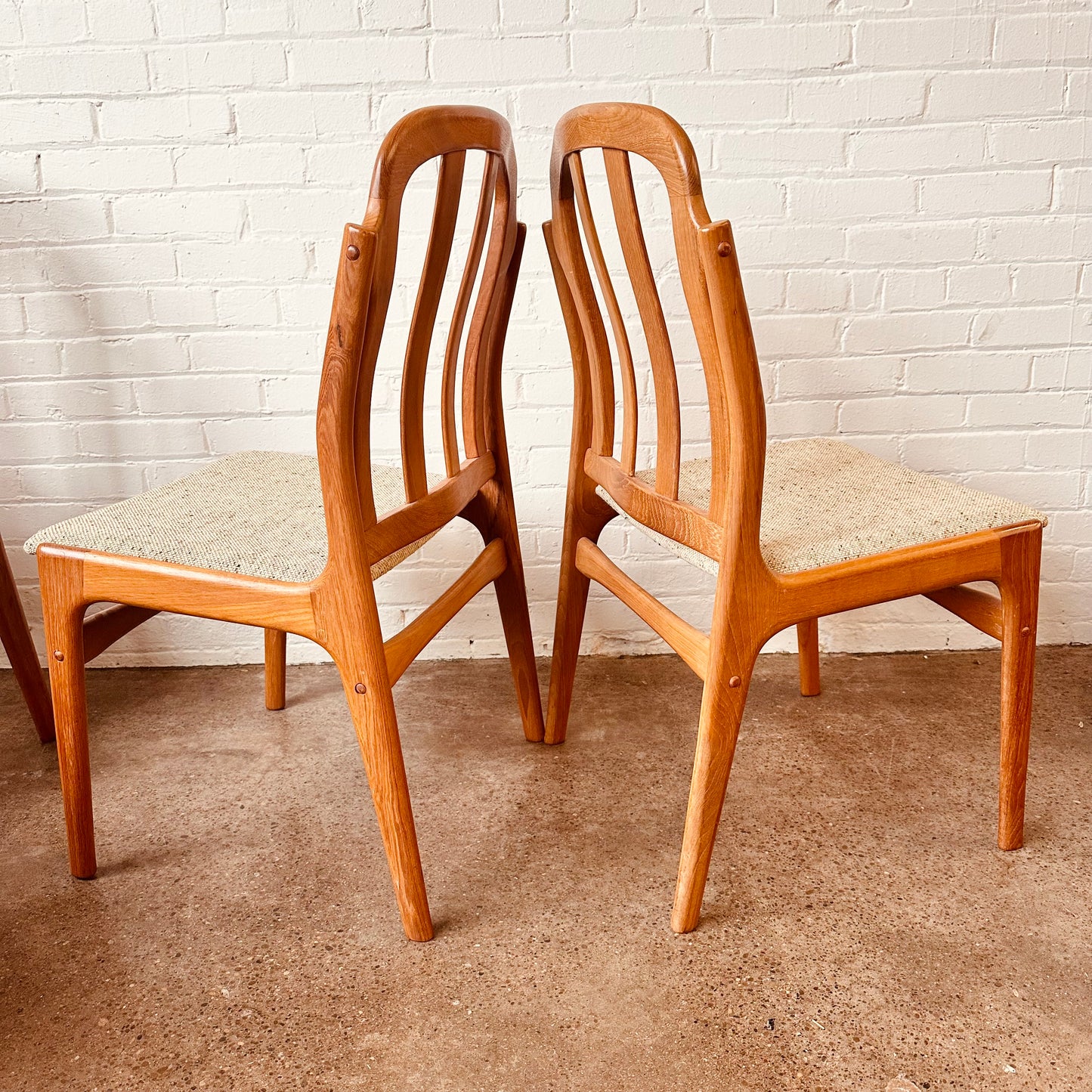 DANISH MODERN ARCHES BACK TEAK DINING CHAIRS -S/6