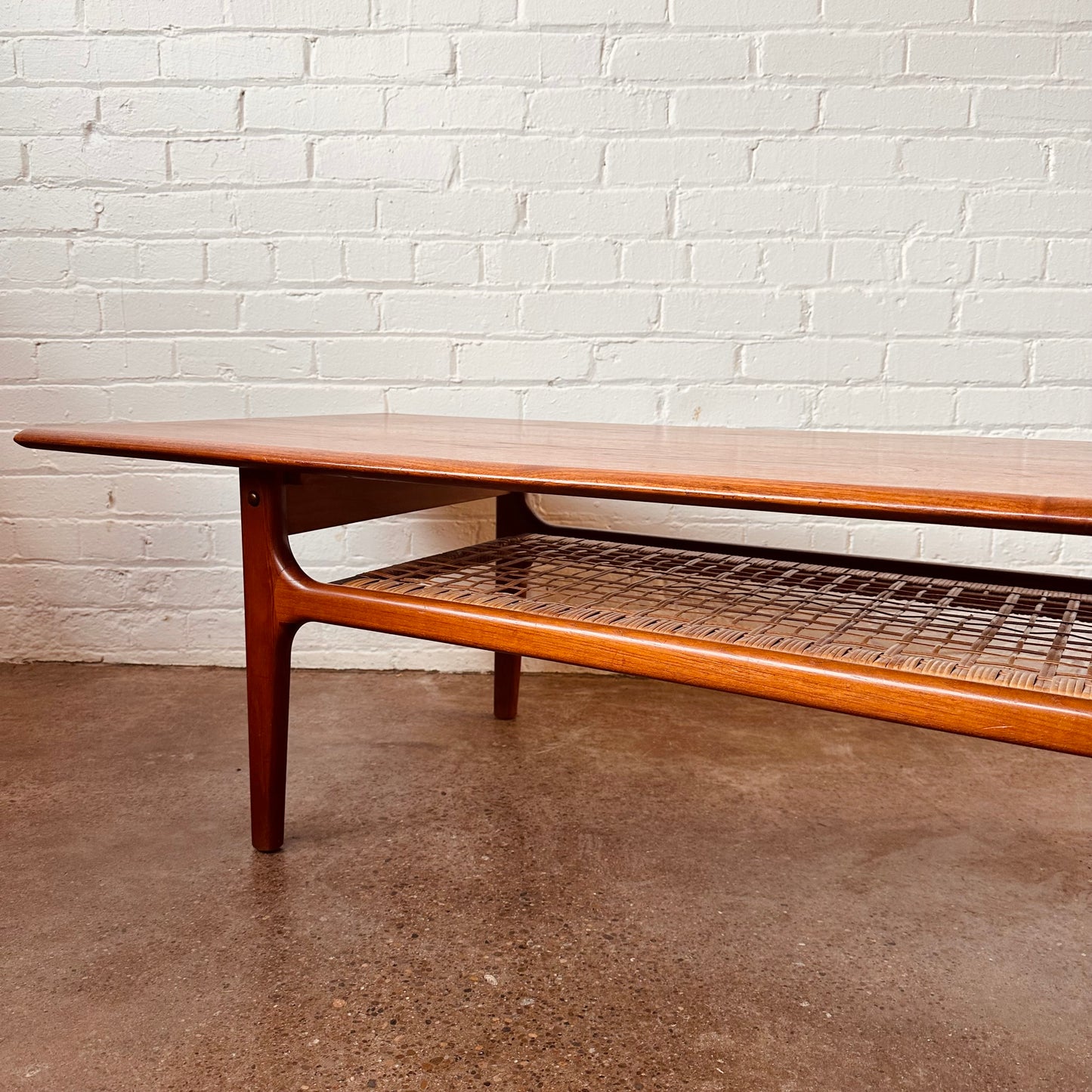 TRIOH DANISH TEAK COFFEE TABLE