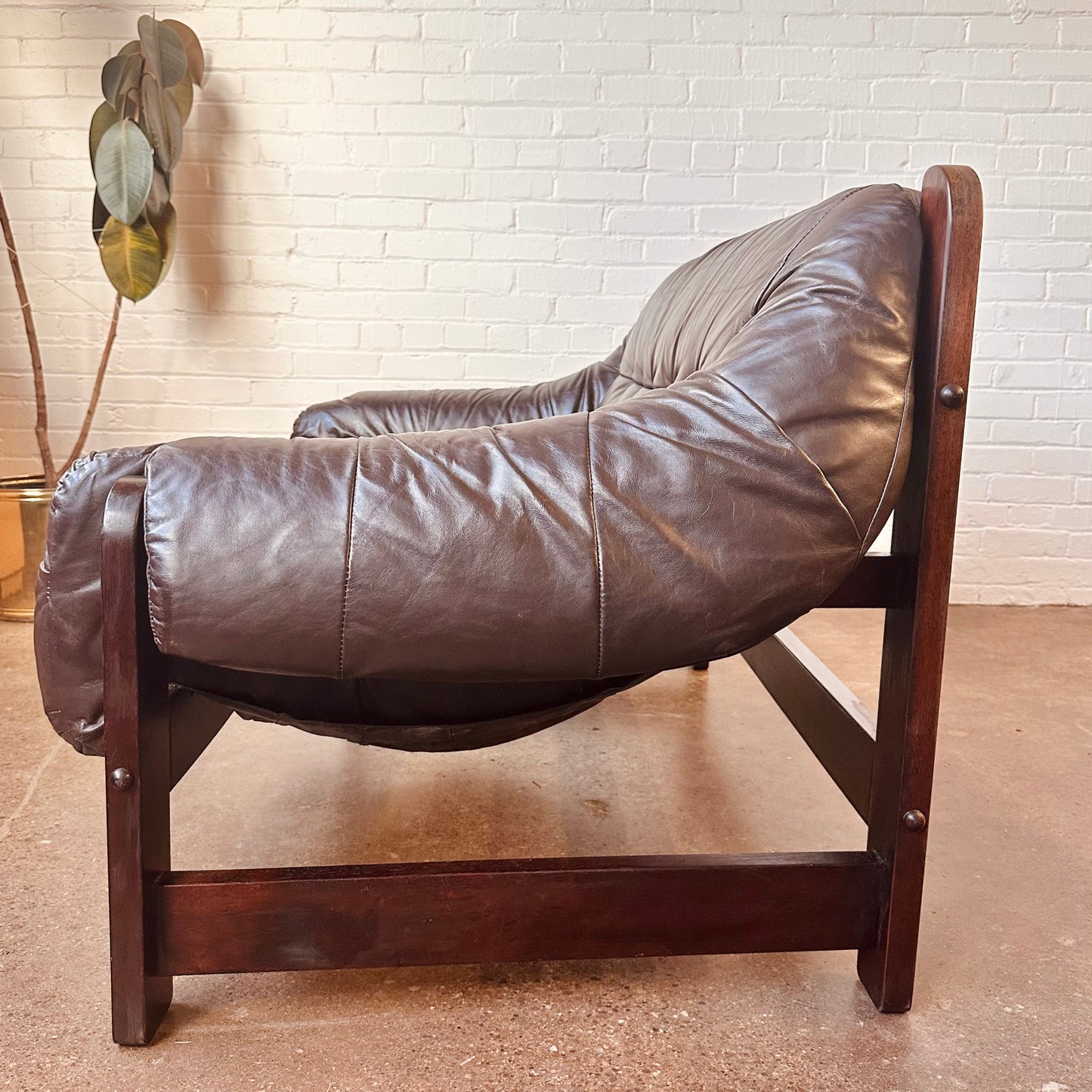 MOVEIS CORAZZA ROSEWOOD AND LEATHER LOVESEAT SOFA