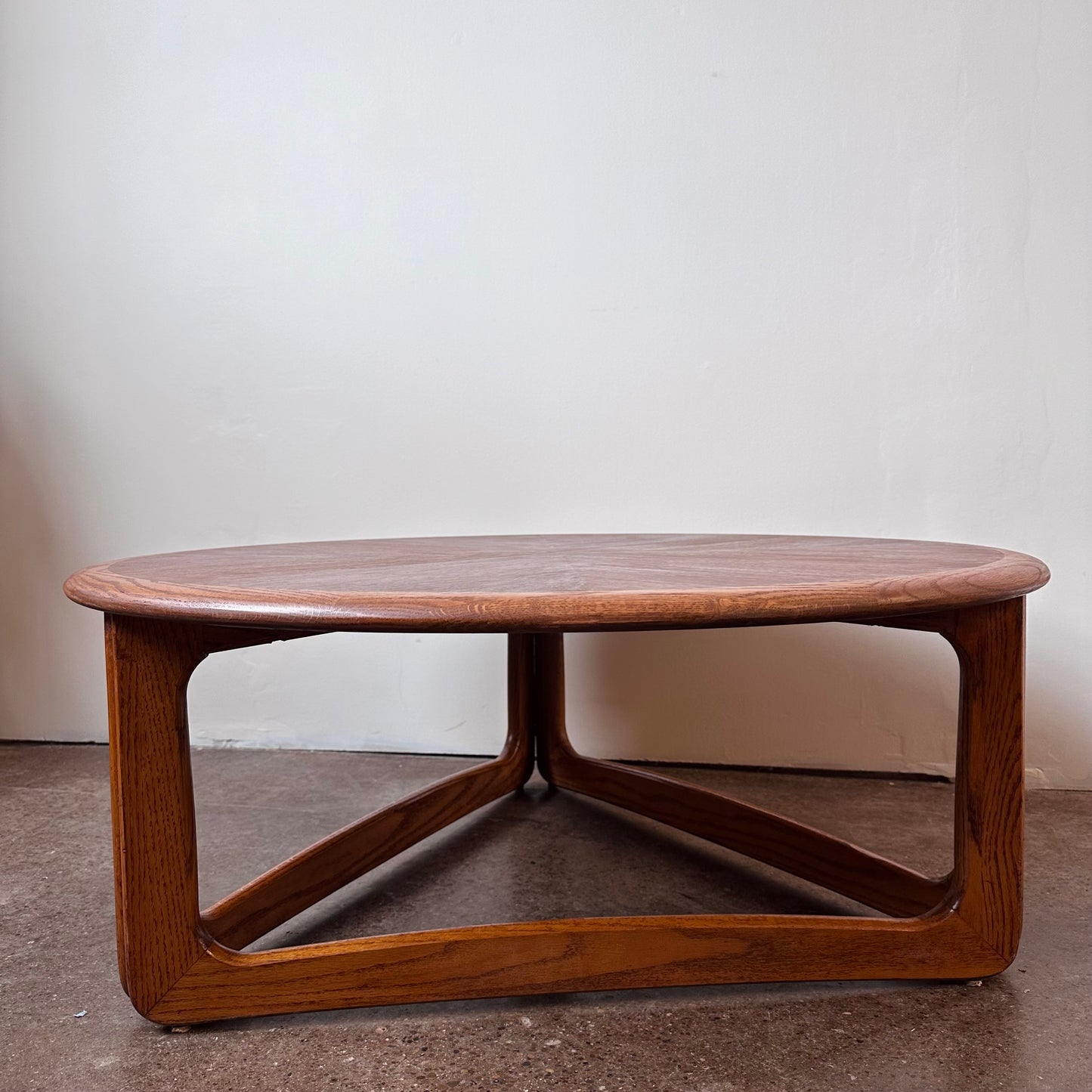 LANE PERCEPTION ROUND WALNUT COFFEE TABLE