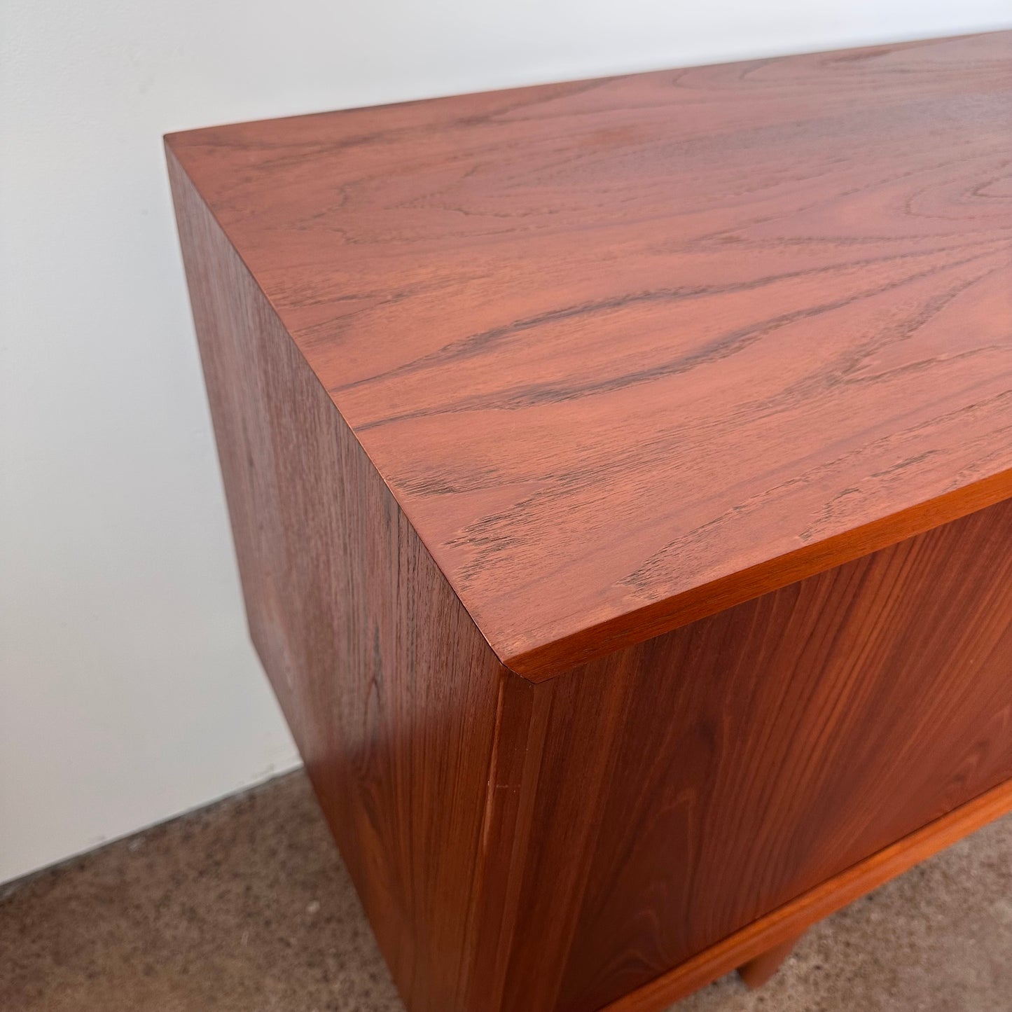 SVEND AAGE LARSEN FOR FAARUP MOBELFABRIK MID CENTURY TEAK TAMBOUR DOOR CREDENZA