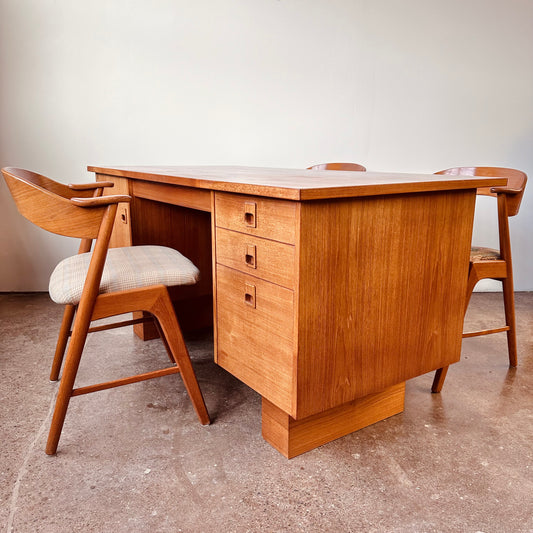 DANISH TEAK EXECUTIVE DESK WITH FINISHED BACK
