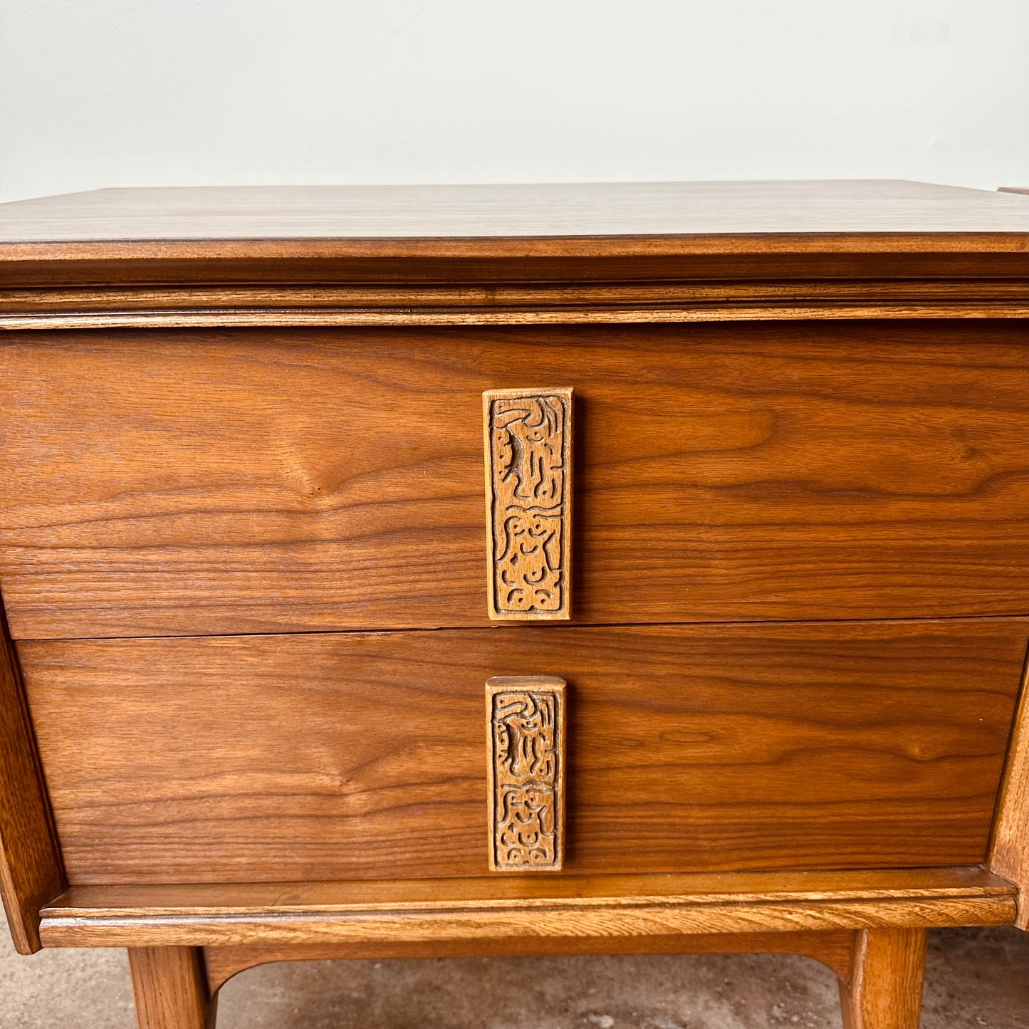 MID-CENTURY BASSETT MAYAN NIGHTSTANDS