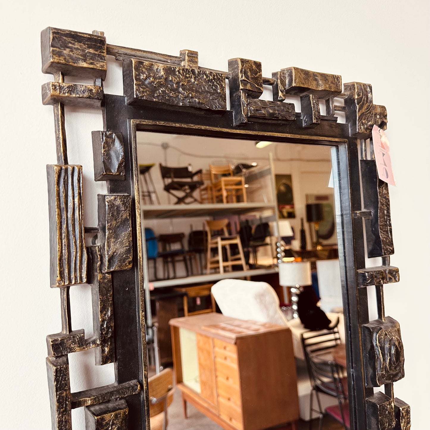 GEOMETRIC BRUTALIST SYROCO STYLE MIRROR WALL