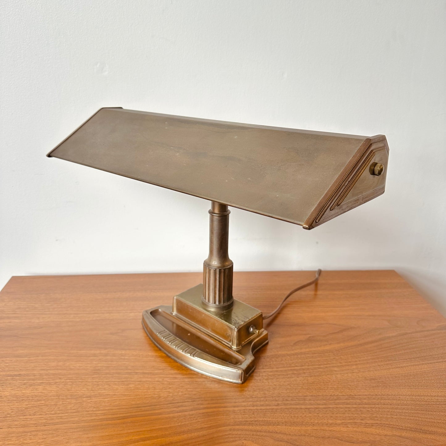 VINTAGE BRASS PIANO BANKER’S LAMP