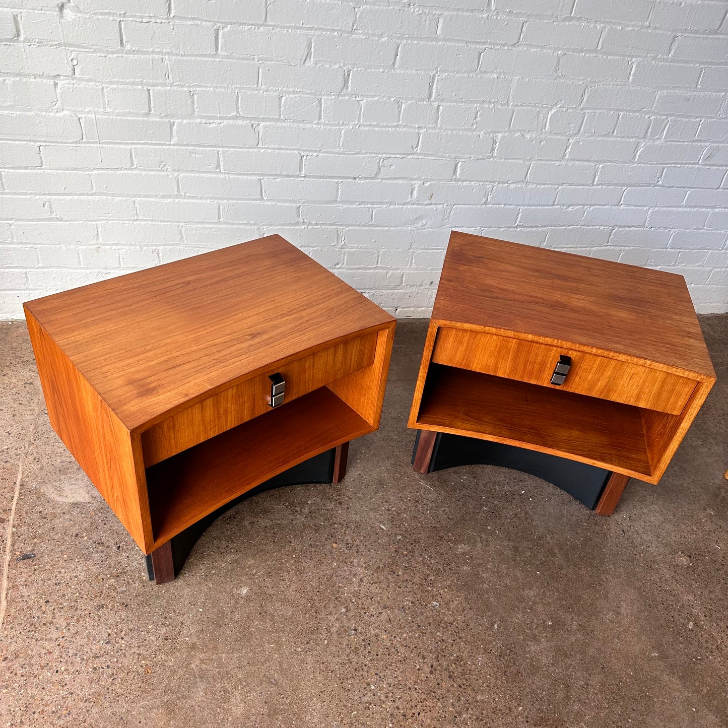 MCM RS ASSOCIATES TEAK NIGHTSTANDS - PAIR