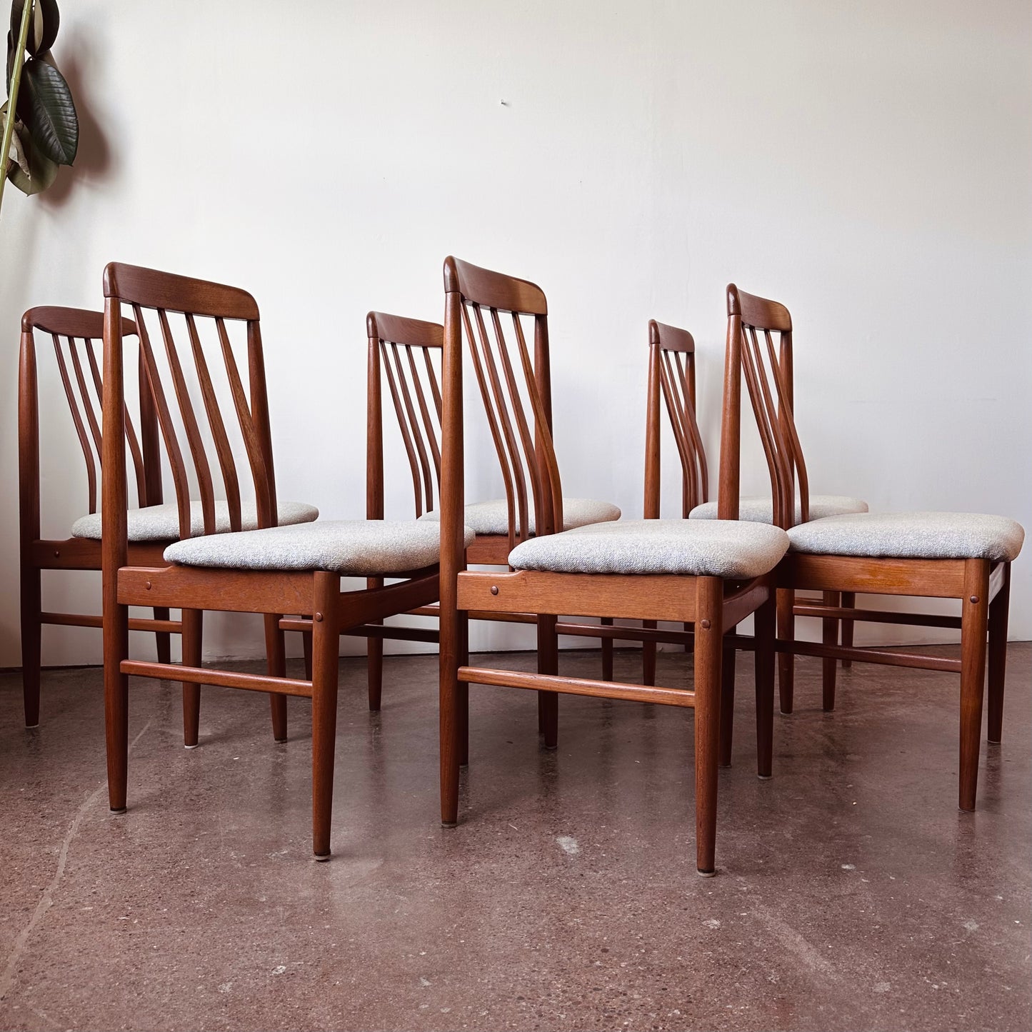 TEAK BENNY LINDEN RAILBACK DINING CHAIRS - S/6