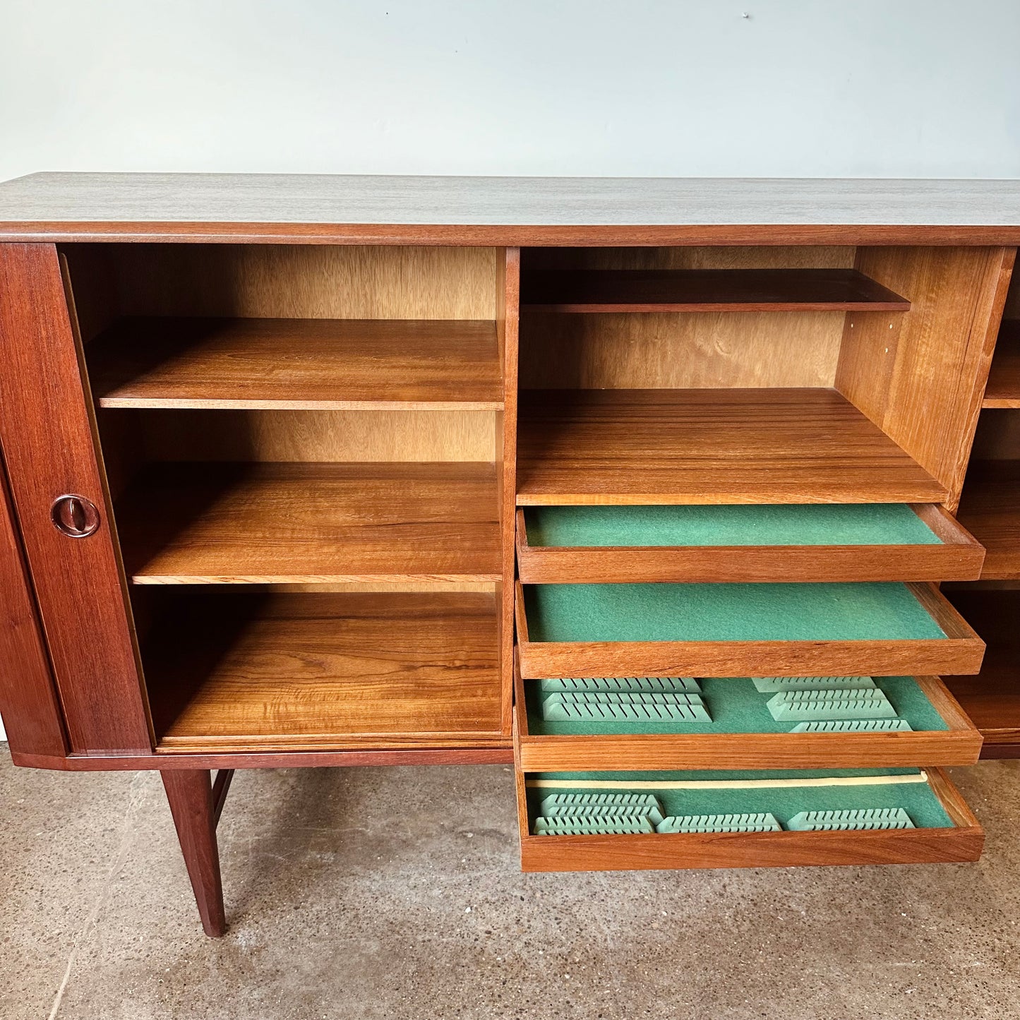 HARRY ØSTERGAARD FOR RANDERS MÖBELFABRIK DENMARK TEAK TAMBOUR HIGHBOARD