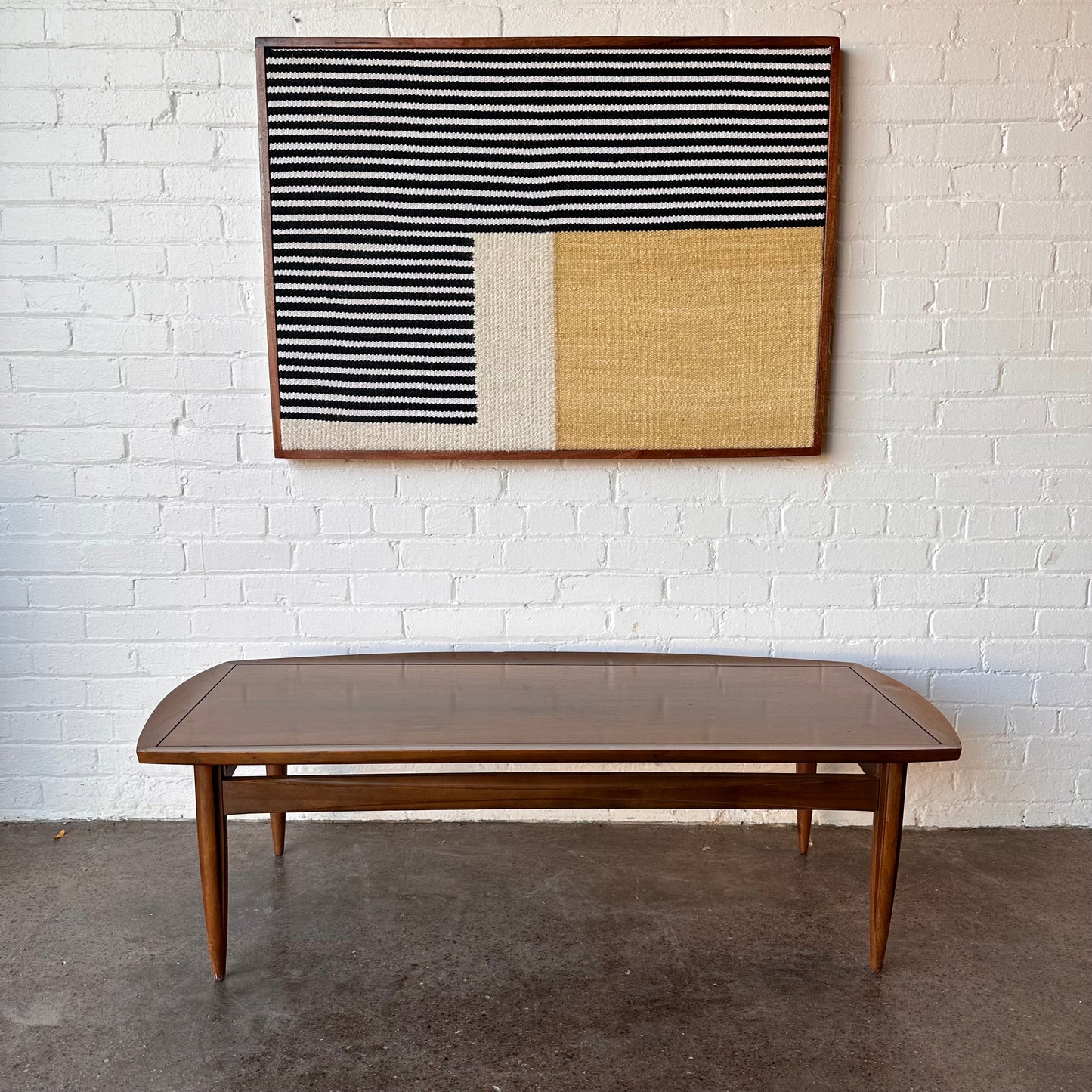 DEILCRAFT WALNUT RAISED EDGE COFFEE TABLE