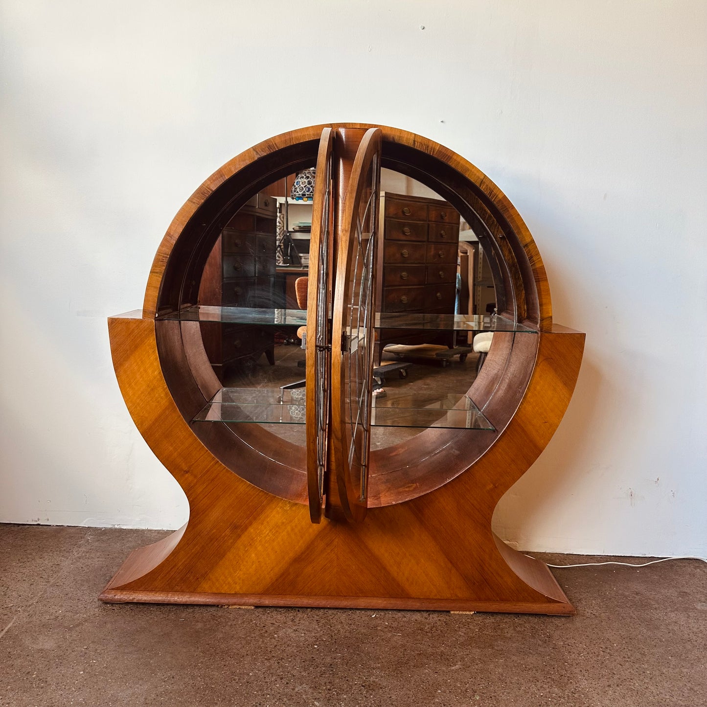 ART DECO CIRCULAR LEADED GLASS SUPERLATIVE CABINET C. 1930S