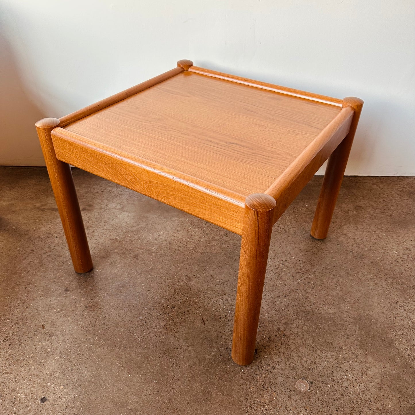 DANISH TEAK ACCENT OR COFFEE TABLE