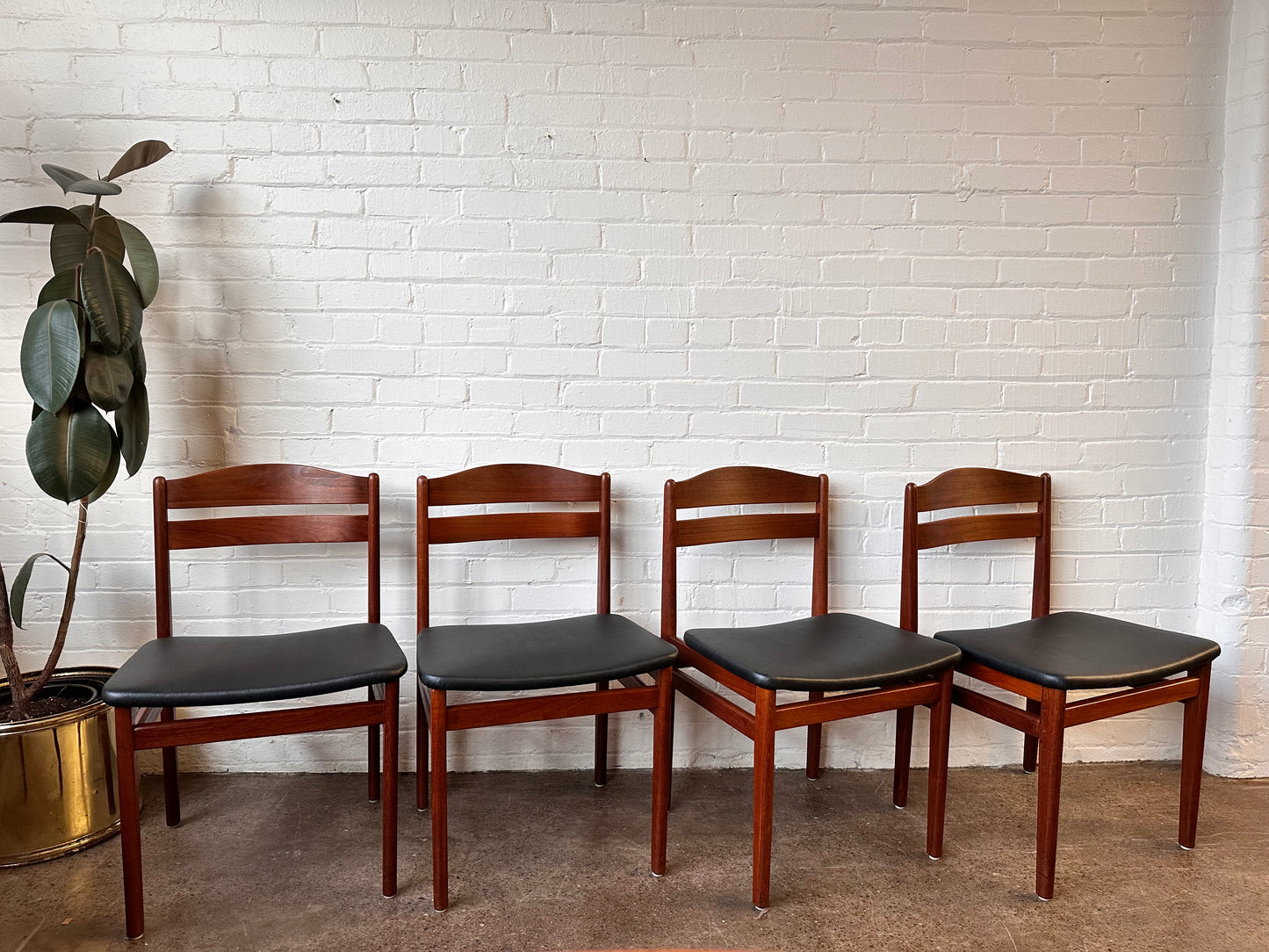 1960S BOLTINGE STOLEFABRIK DANISH TEAK DINING CHAIRS, SET OF 4