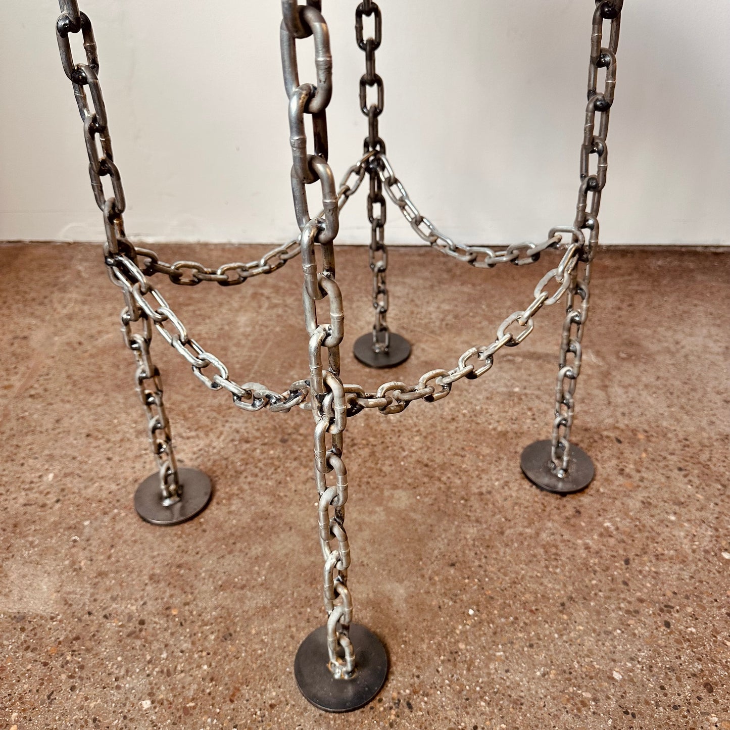 BRUTALIST CHAIN LINK STEEL SIDE TABLE