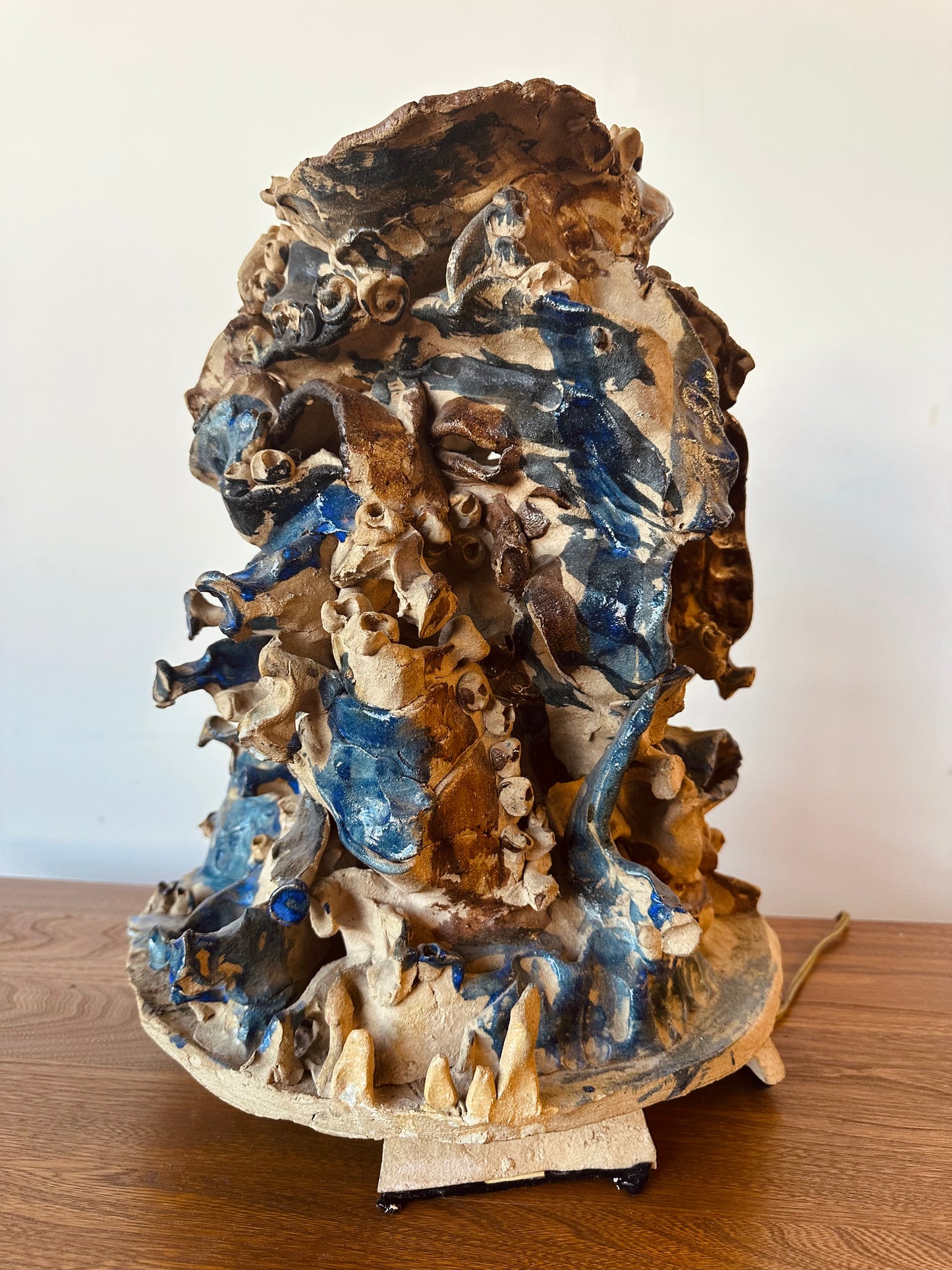 ABSTRACT CERAMIC GLAZED SCULPTURAL LAMP