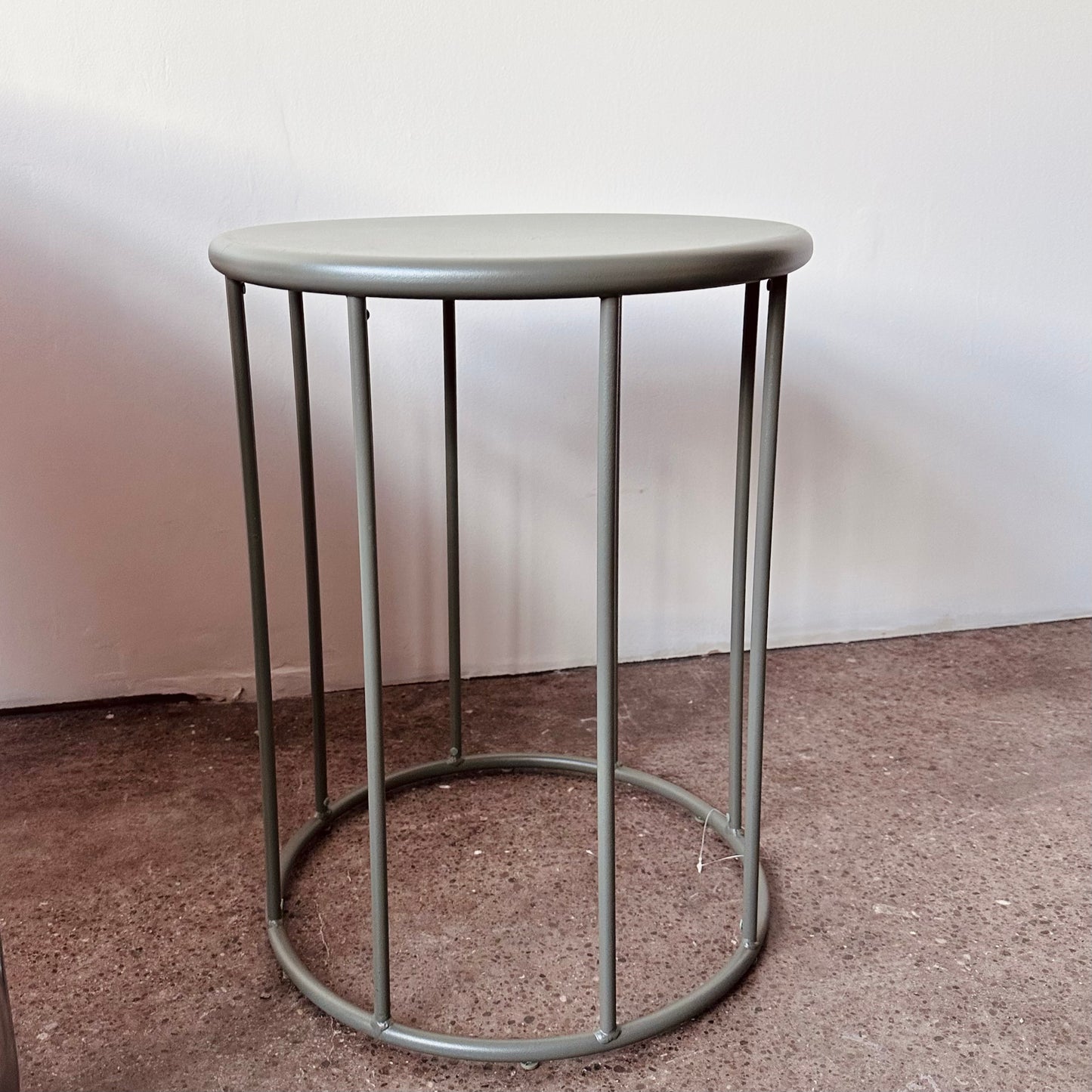 MOSS GREEN POWDER COATED METAL ROUND DRINK TABLE