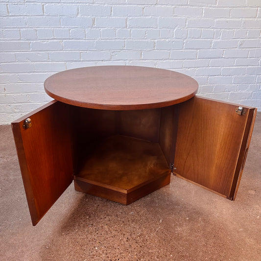 LANE FURNITURE WALNUT ROUND DRUM TABLE STORAGE CABINET