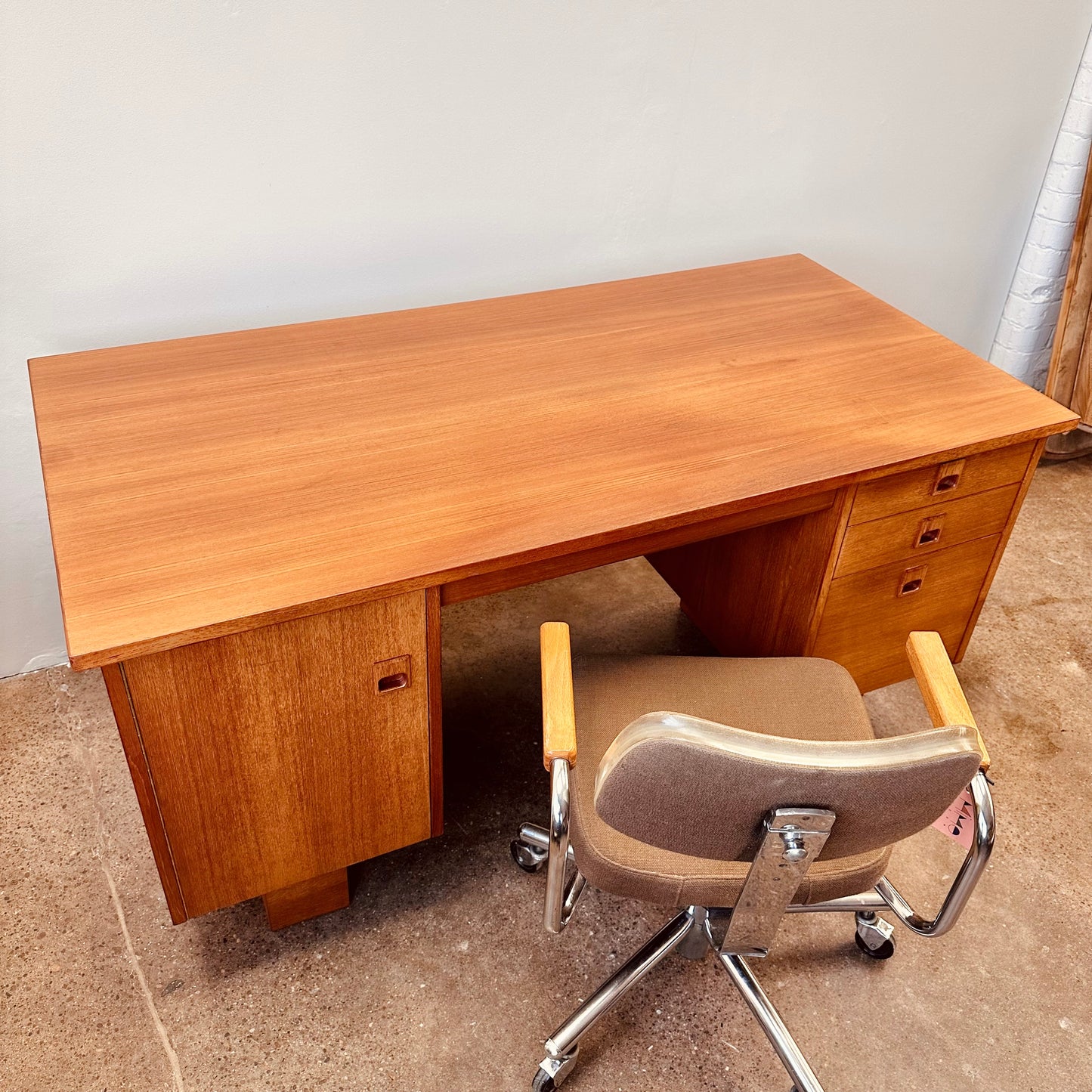DANISH TEAK EXECUTIVE DESK WITH FINISHED BACK