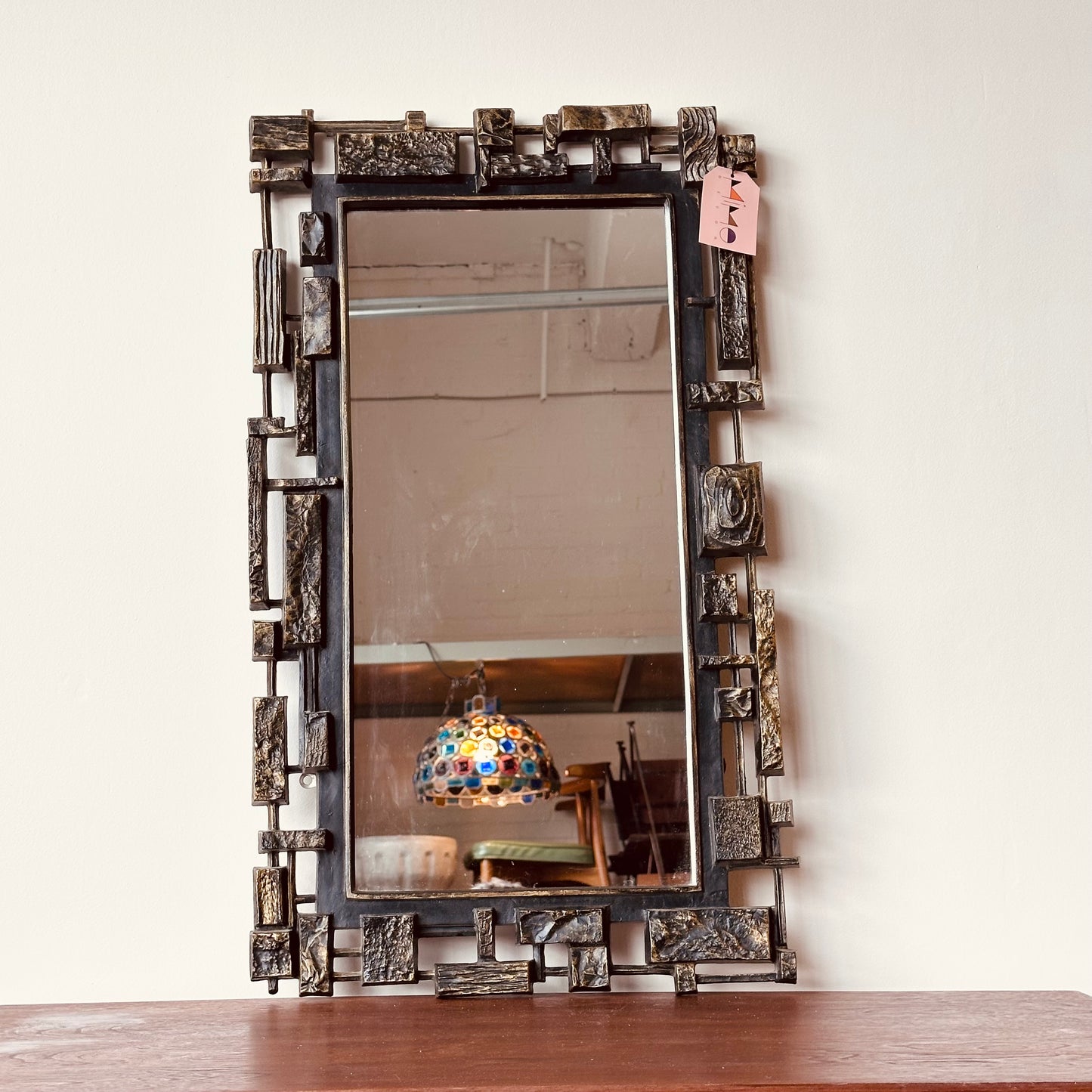 GEOMETRIC BRUTALIST SYROCO STYLE MIRROR WALL