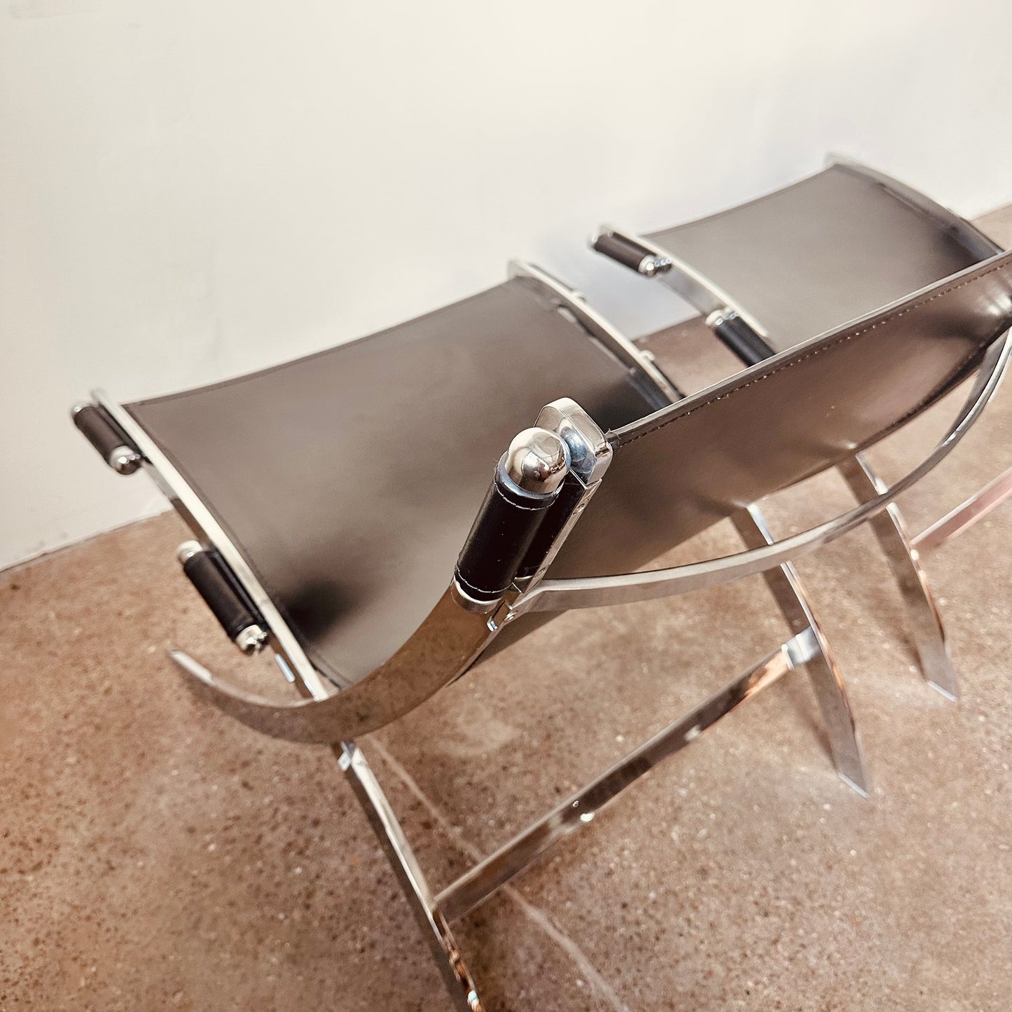 LEATHER SCISSOR CHAIRS BY ANTONIO CITTERIO FOR FLEXFORM