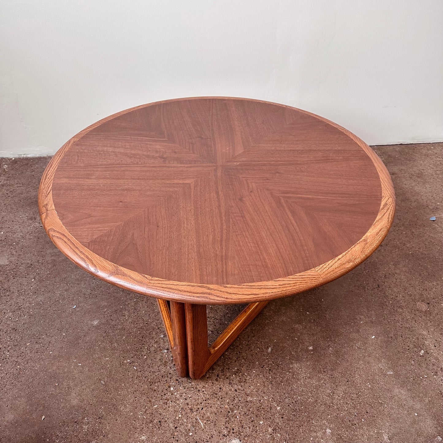 LANE PERCEPTION ROUND WALNUT COFFEE TABLE