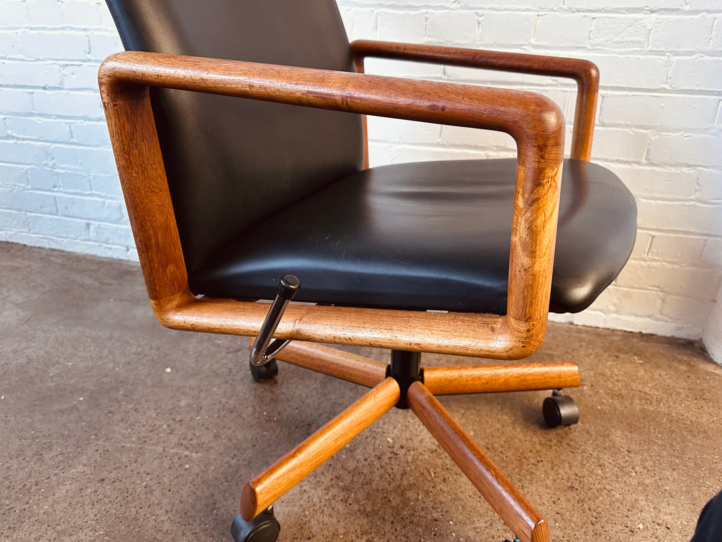 SVA MOBLER DANISH TEAK EXECUTIVE OFFICE CHAIR