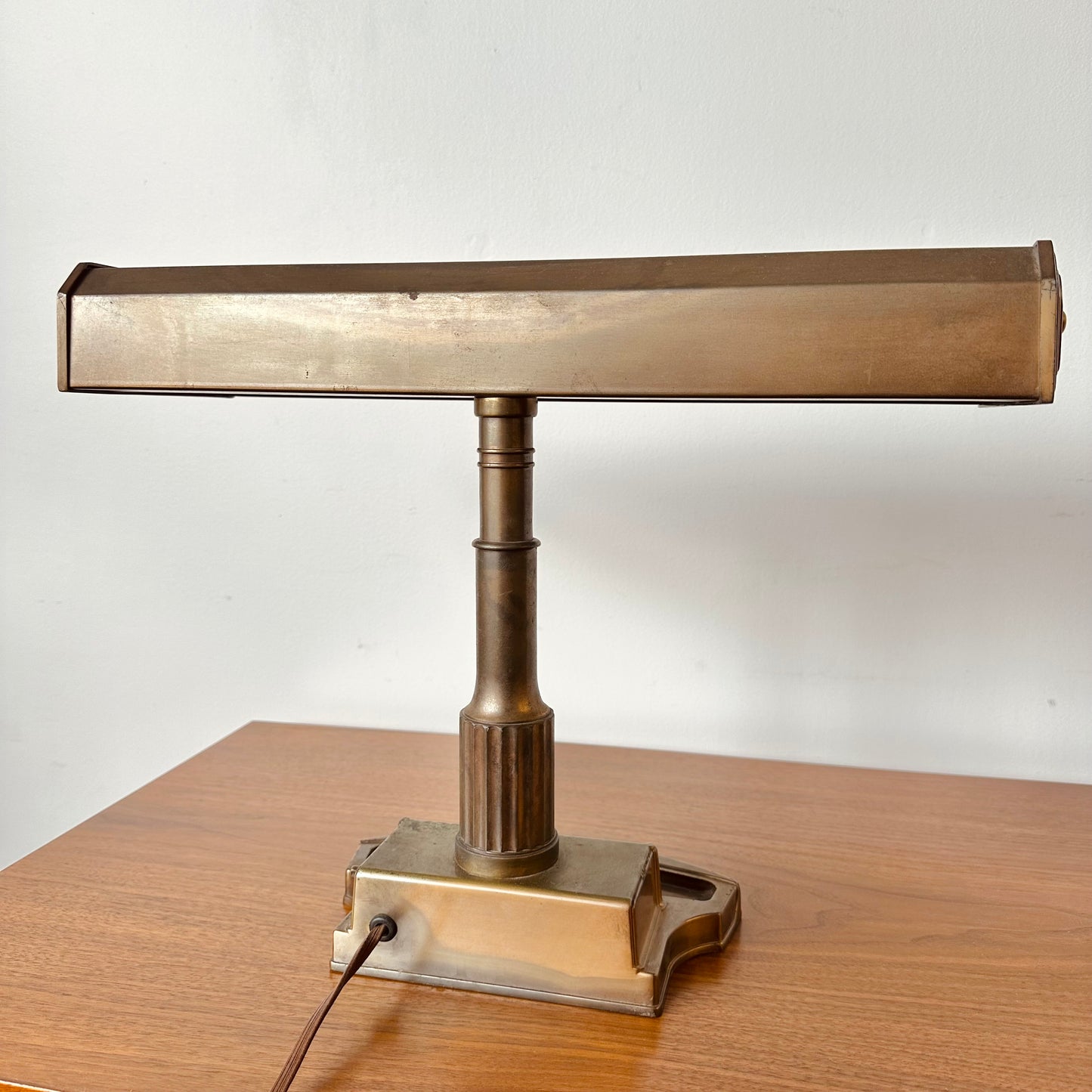 VINTAGE BRASS PIANO BANKER’S LAMP