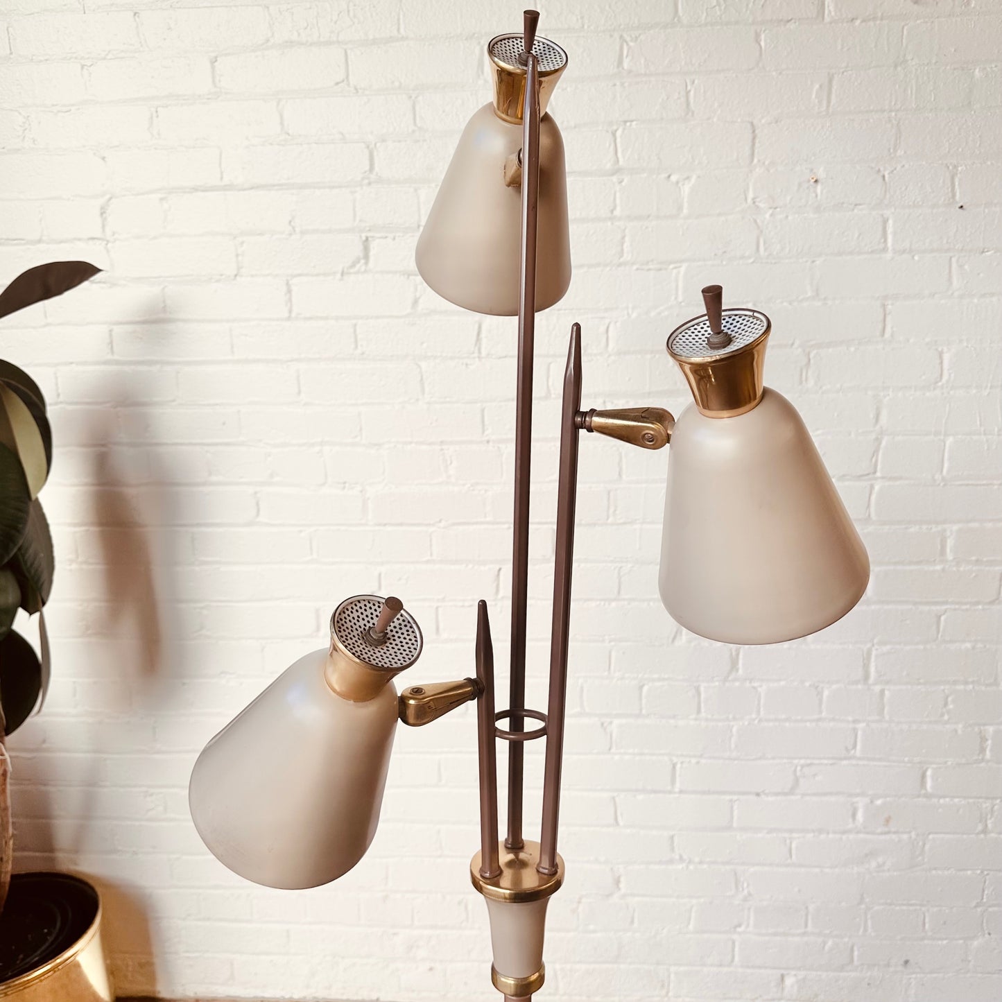 GERALD THURSTON FOR LIGHTOLIER TRIENNIAL STYLE FLOOR LAMP