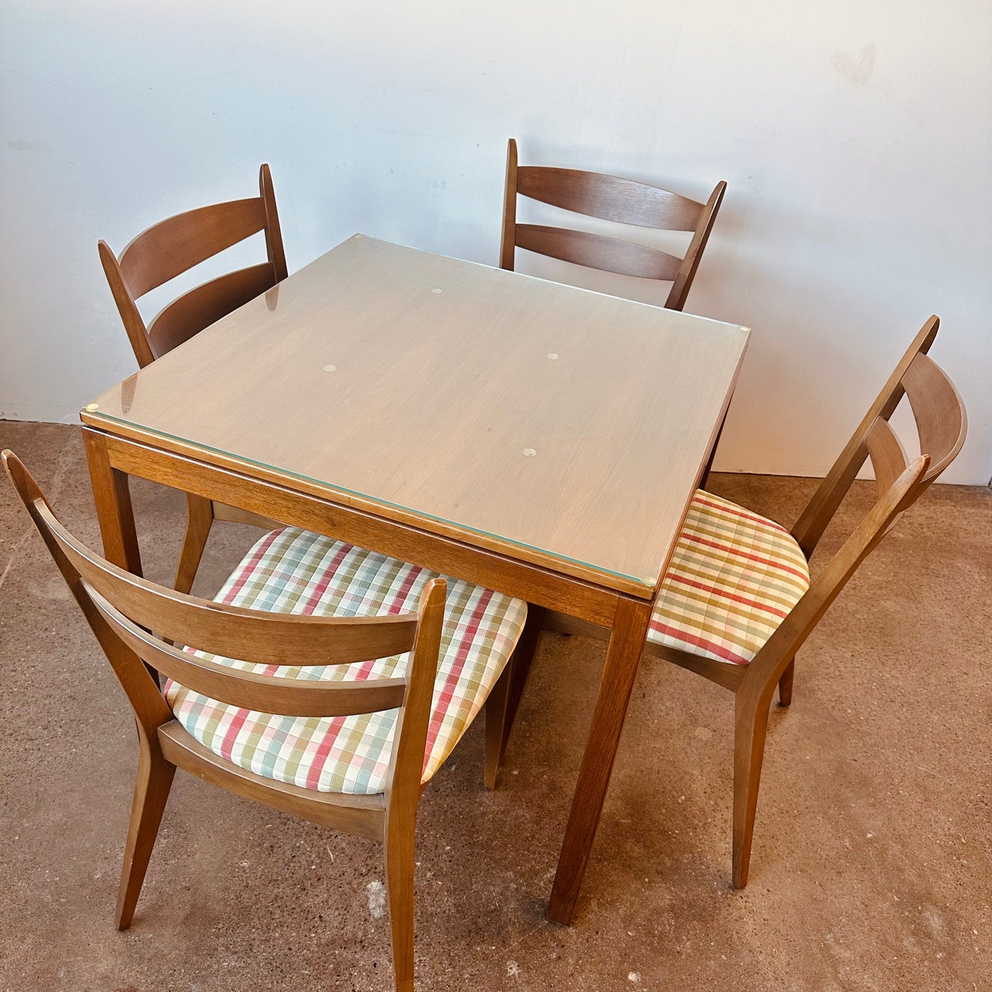 JENS RISOM MID-CENTURY WALNUT CAFE GAME TABLE