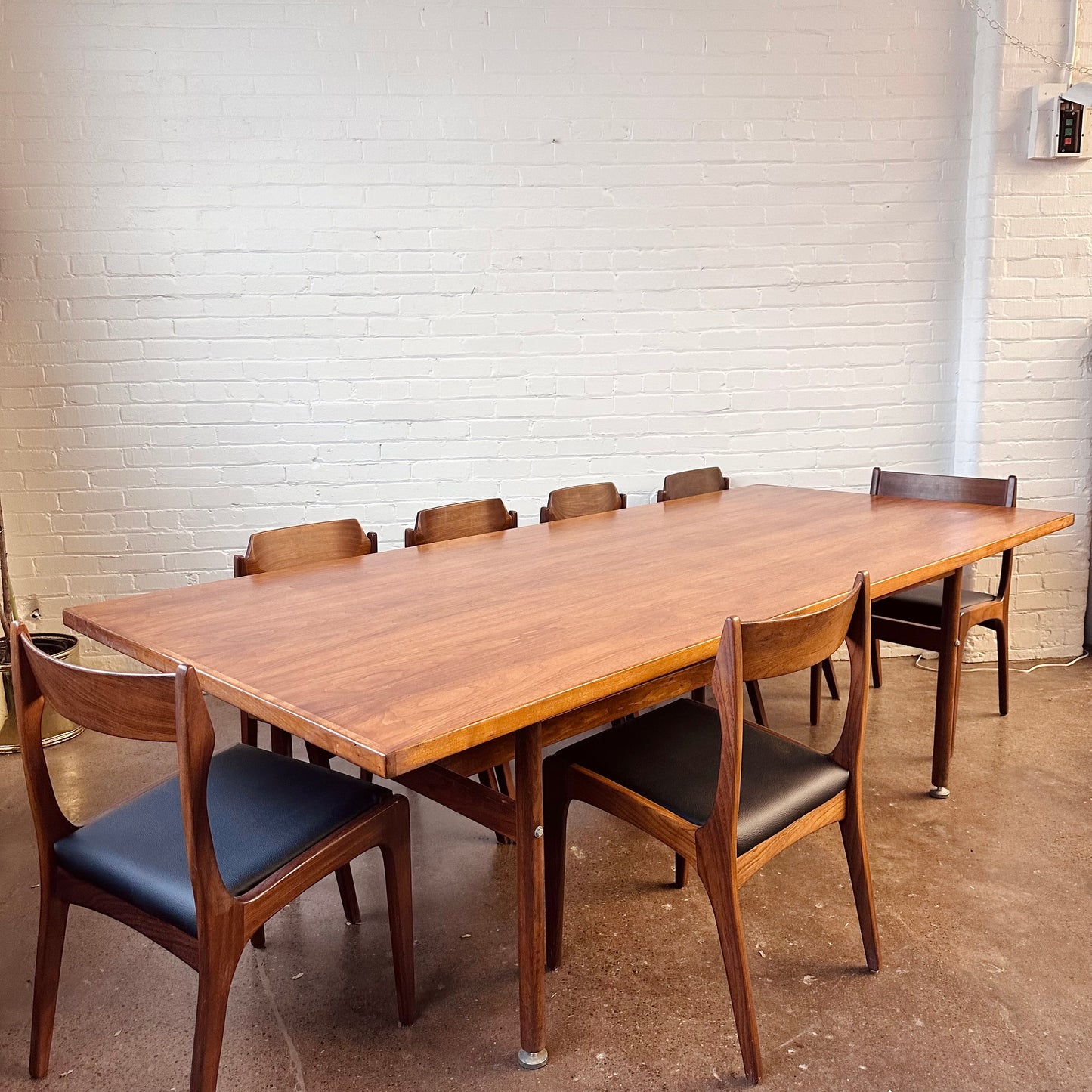 MCM DINING/CONFERENCE TABLE BY JENS RISOM