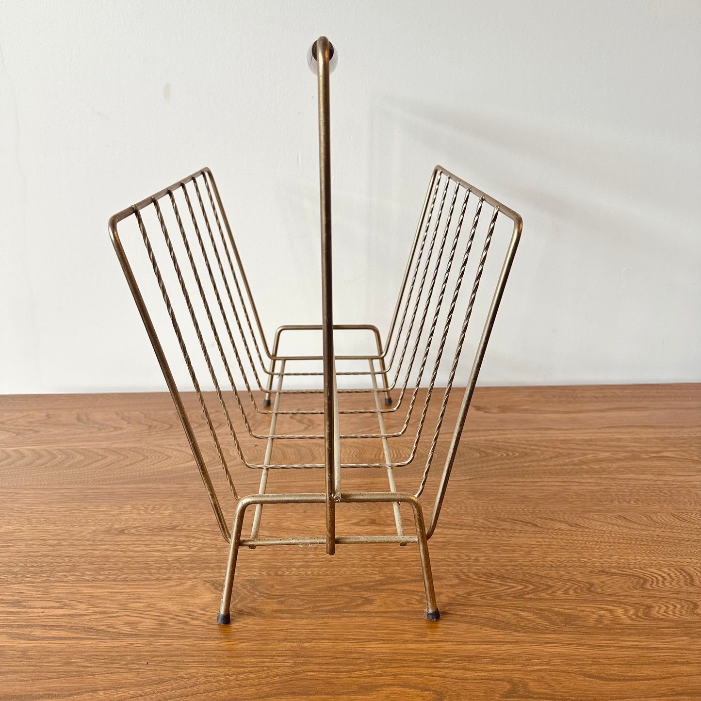 BRASS WIRE MAGAZINE RACK WITH TEAK HANDLE