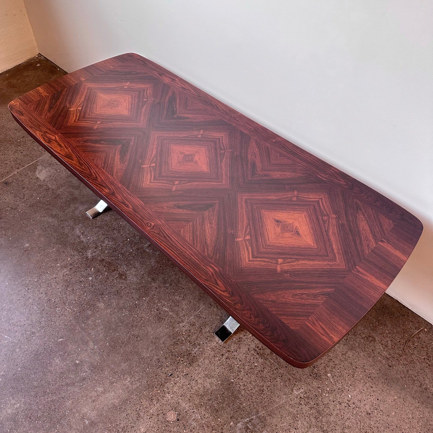 ROSEWOOD AND CHROME ADJUSTABLE COFFEE TABLE