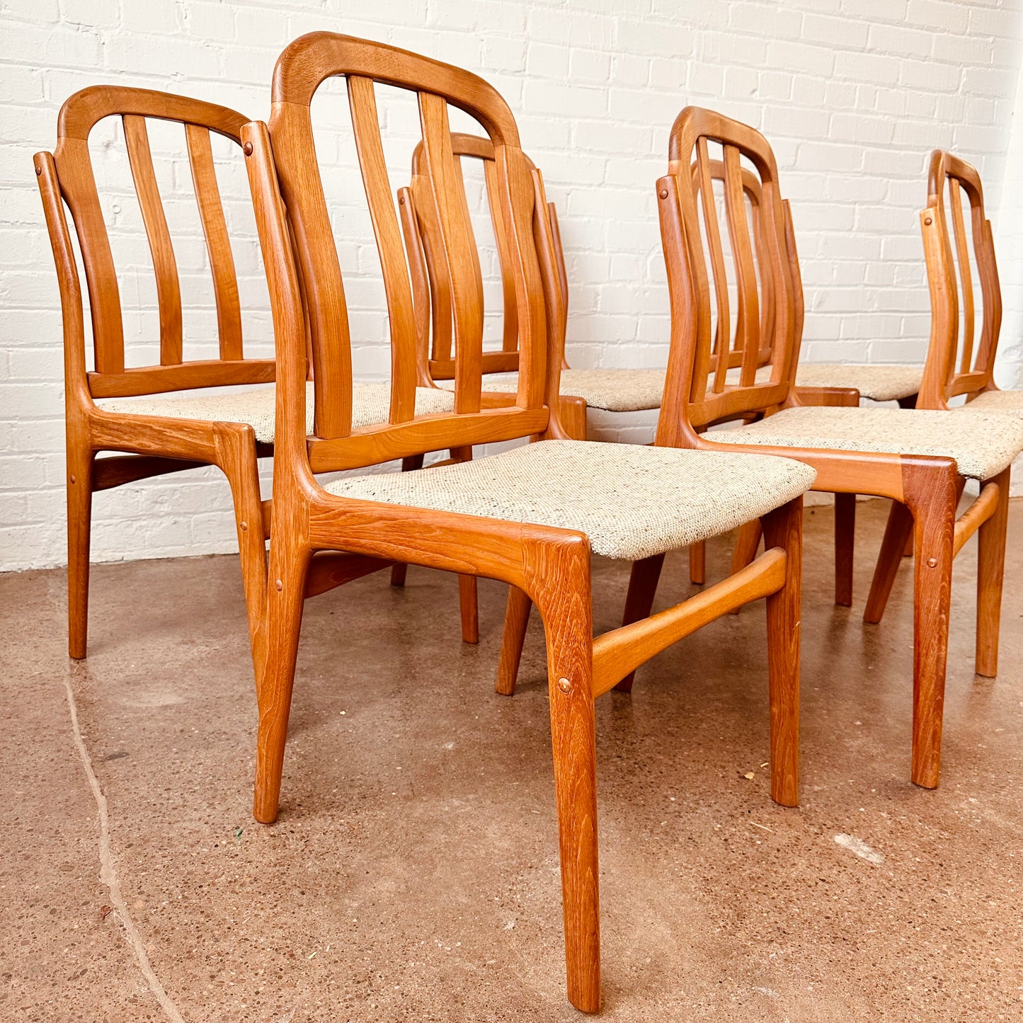 DANISH MODERN ARCHES BACK TEAK DINING CHAIRS -S/6