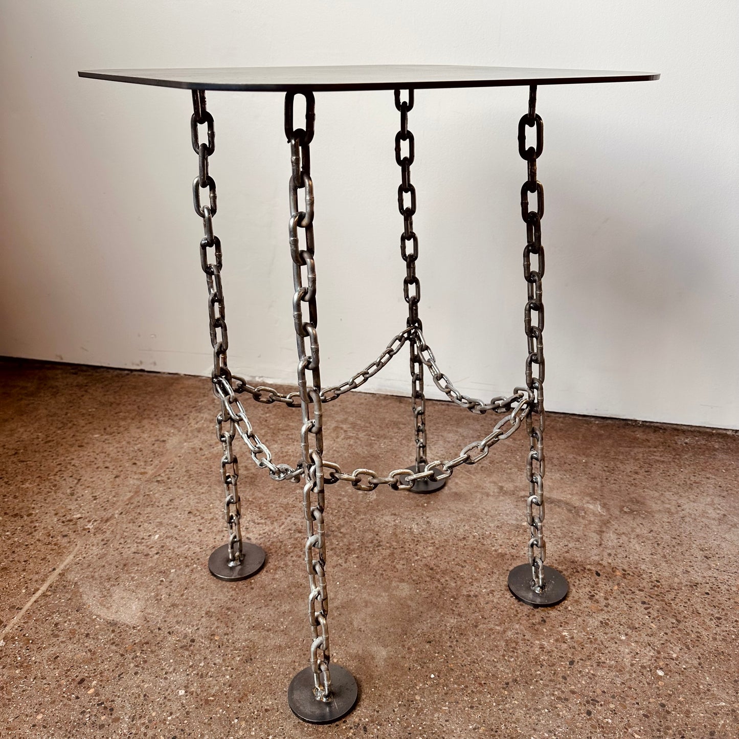 BRUTALIST CHAIN LINK STEEL SIDE TABLE