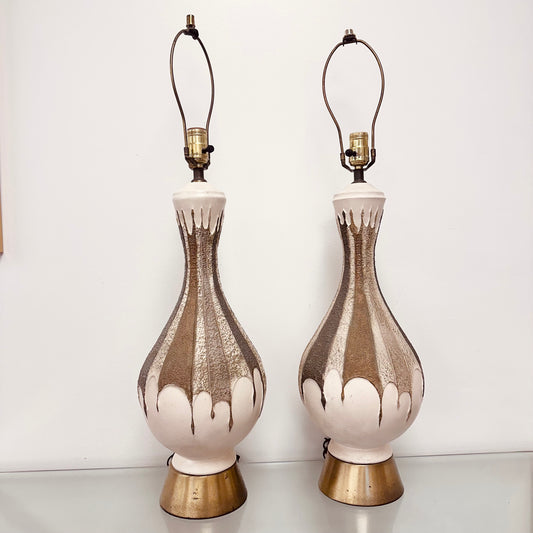 PLASTO MFG CERAMIC MCM LAMPS - A PAIR
