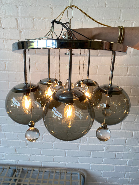 VINTAGE LIGHTOLIER FIVE GLOBE CHANDELIER