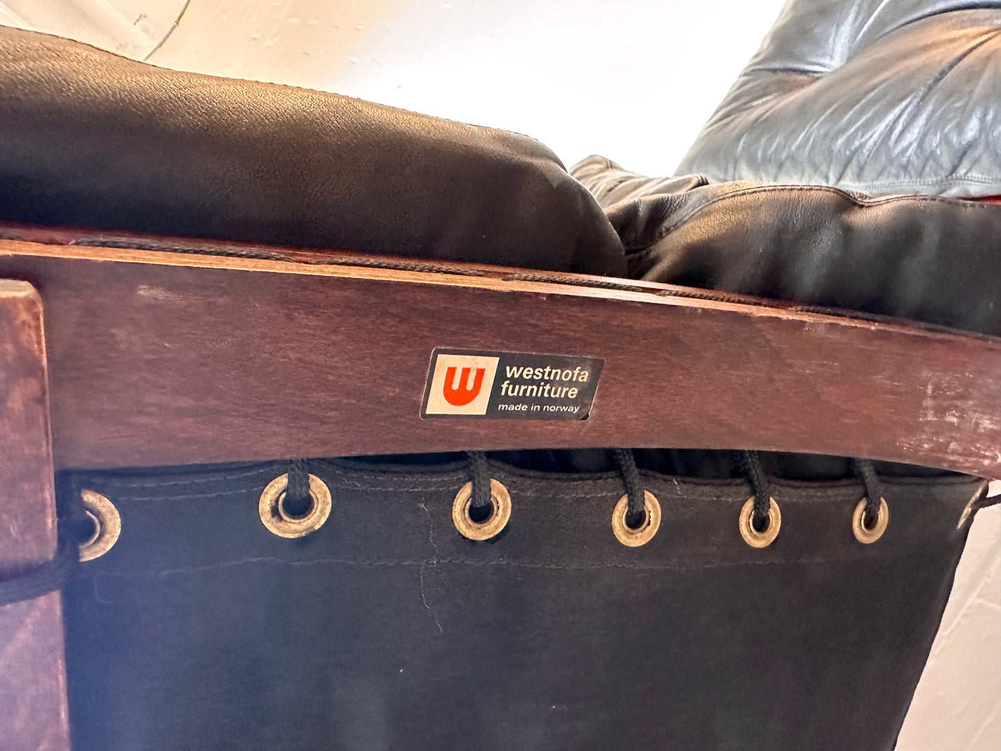 1960S BLACK LEATHER SIESTA LOUNGE CHAIR & OTTOMAN BY WESTNOFA
