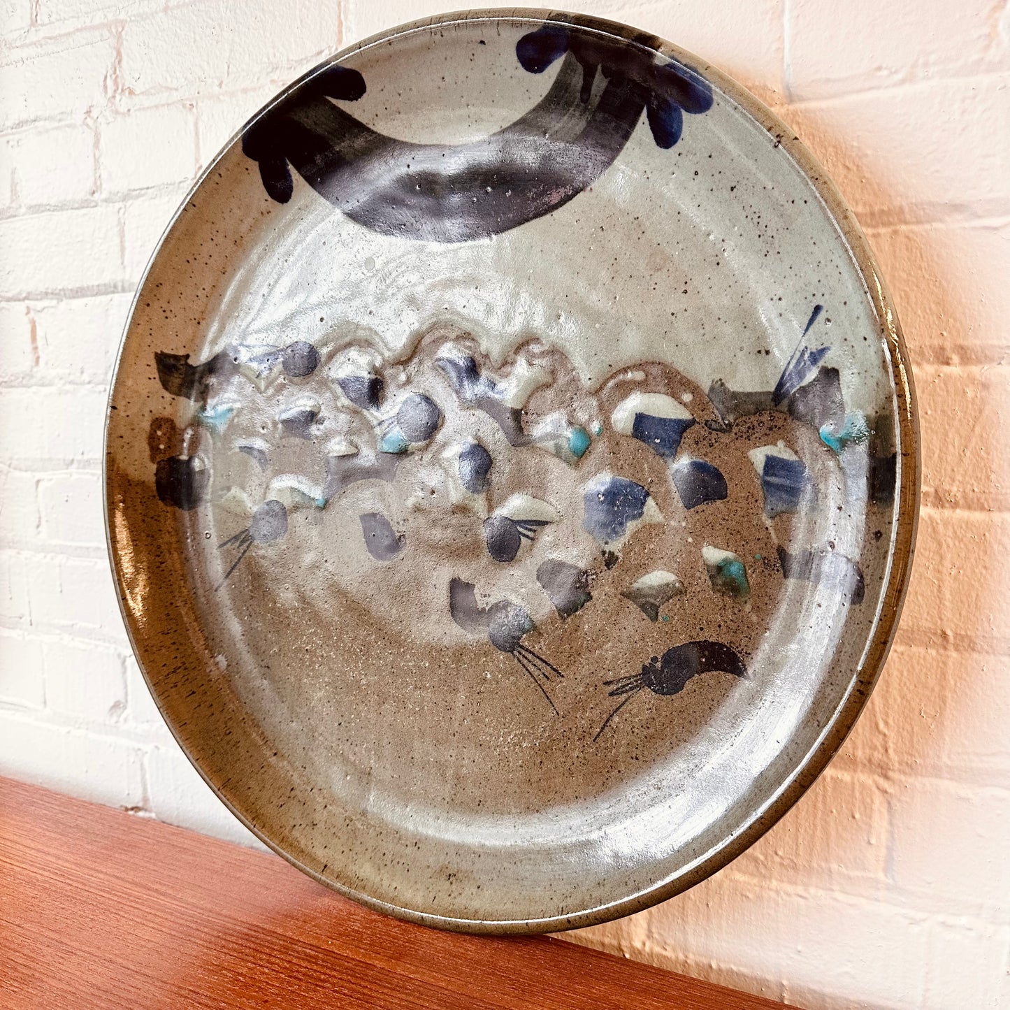 VINTAGE MID-CENTURY CERAMIC STUDIO POTTERY ROUND TRAY
