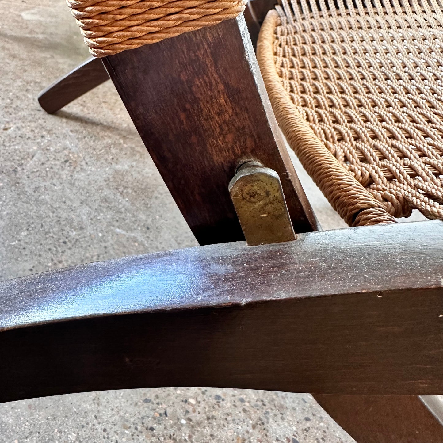 HANS WEGNER PAPER CORD FOLDING ROPE CHAIR