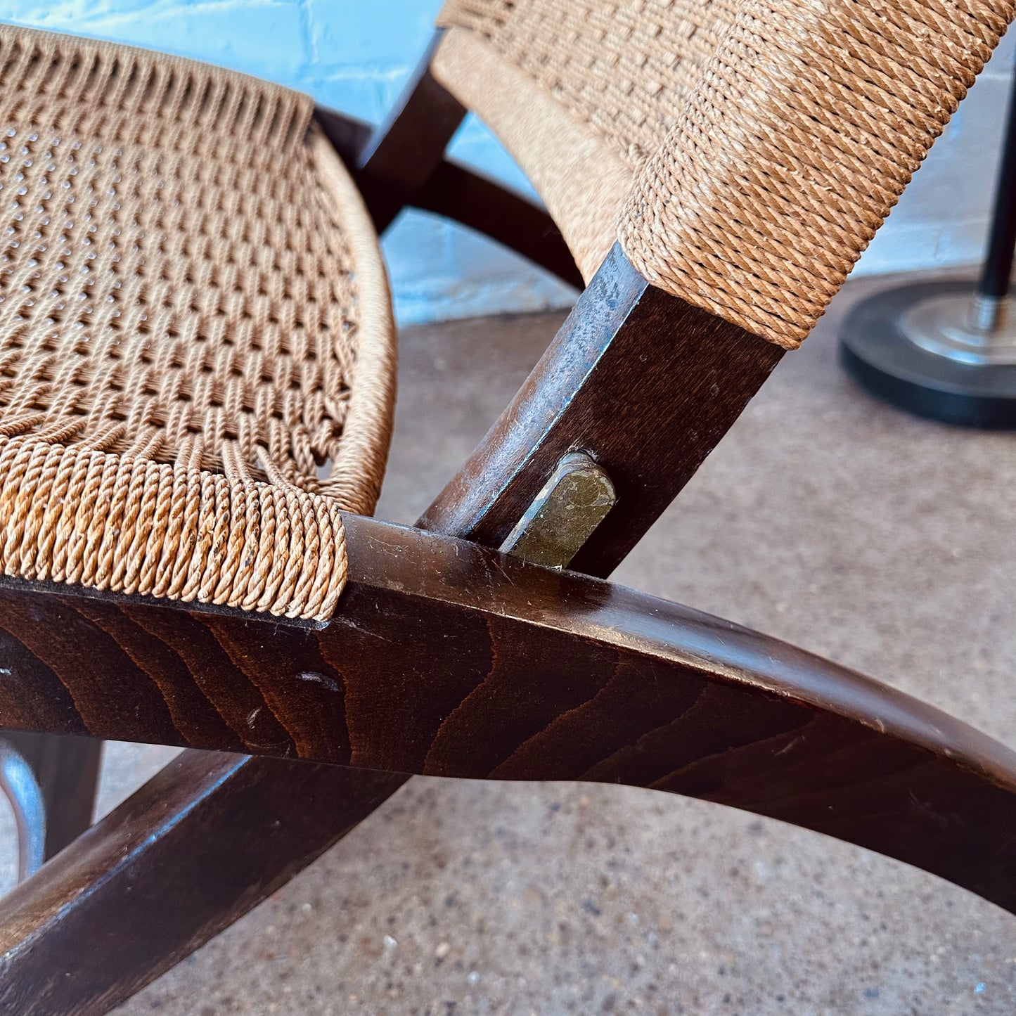 HANS WEGNER PAPER CORD FOLDING ROPE CHAIR